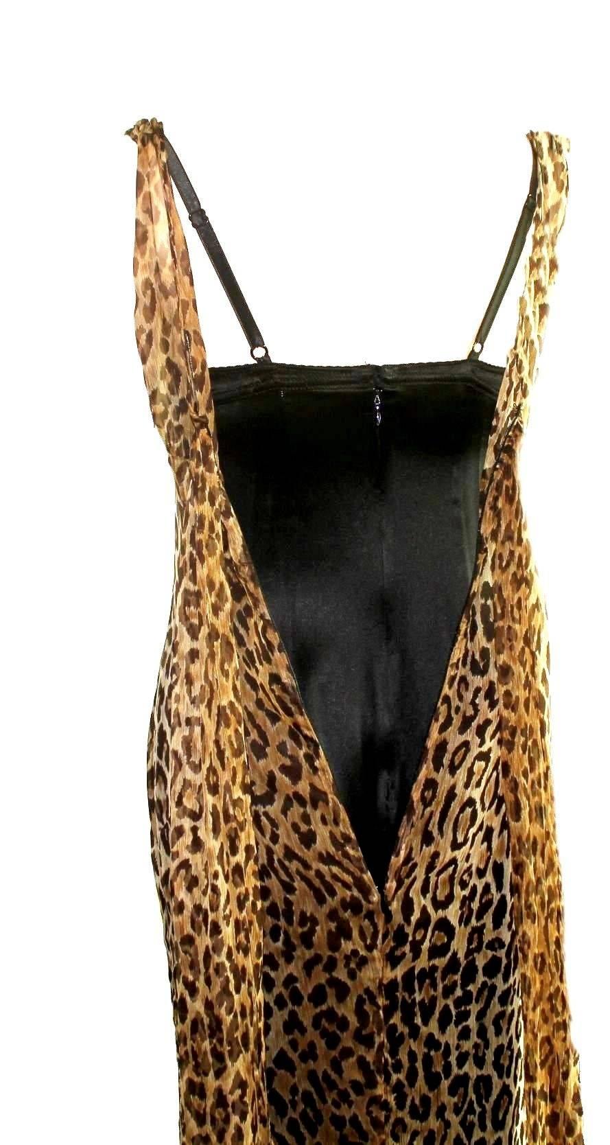 Stunning Dolce & Gabbana Corset Leopard Cheetah Print Silk Gown In Good Condition In Switzerland, CH