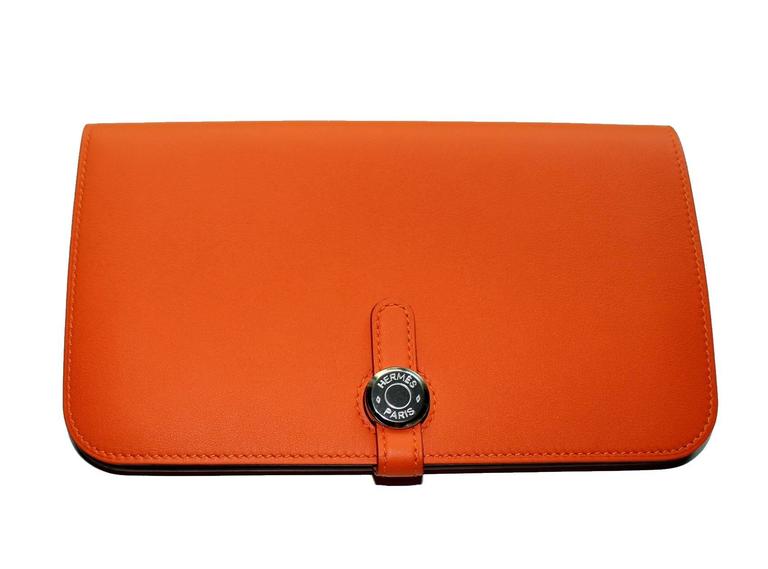 Brandnew Hermes Poppy Orange Dogon Duo Wallet And Change Purse For Sale at 1stdibs