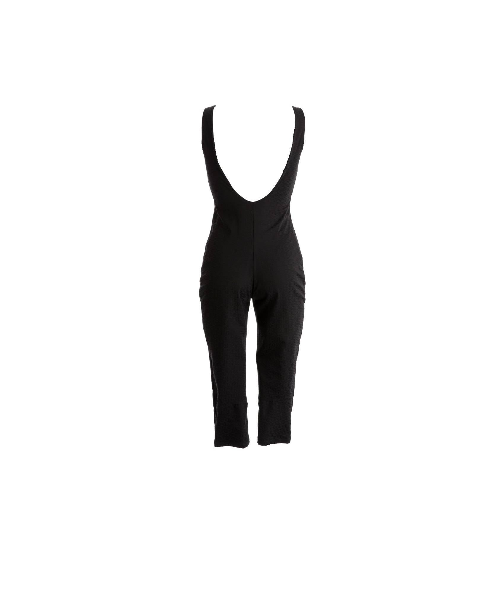 Stunning Gucci jumpsuit designed by Tom Ford
Beautiful black silk mix fabric with the famous GG Monogram Logo all over
Simply slips on 
Made in Italy
Dry Clean
Size M
New, unworn with tags