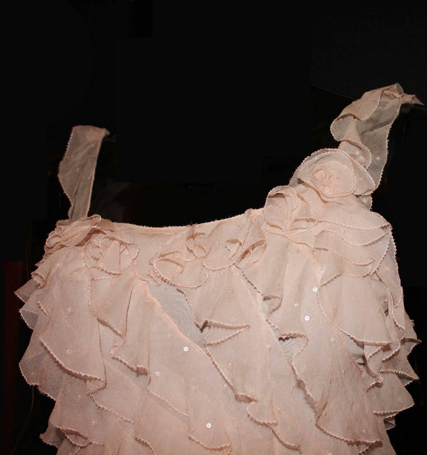 Amazing Haute Couture Atelier Versace Pale Pink Ruched Chiffon Silk Sequin Dress In Good Condition In Switzerland, CH