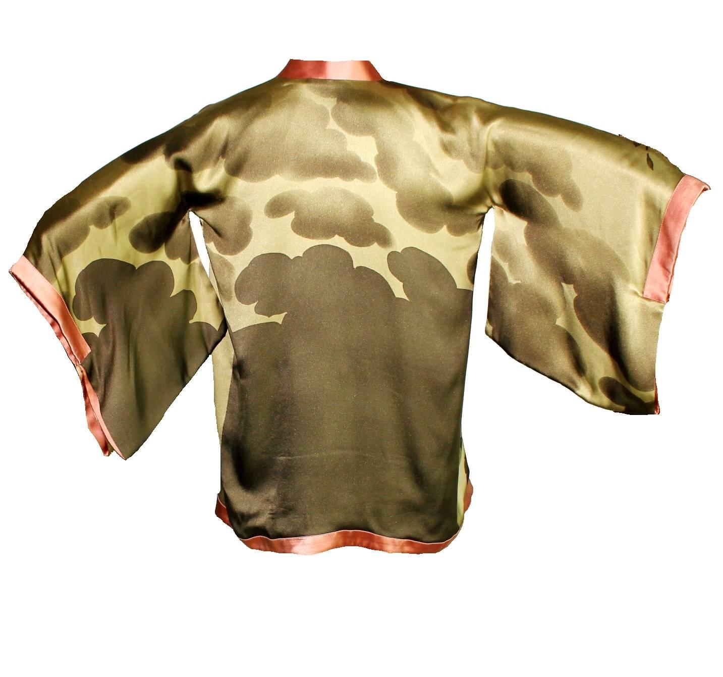 Beige Unique Piece! Collector's Gucci by Tom Ford 2003 Kimono Silk Printed Jacket 38 For Sale