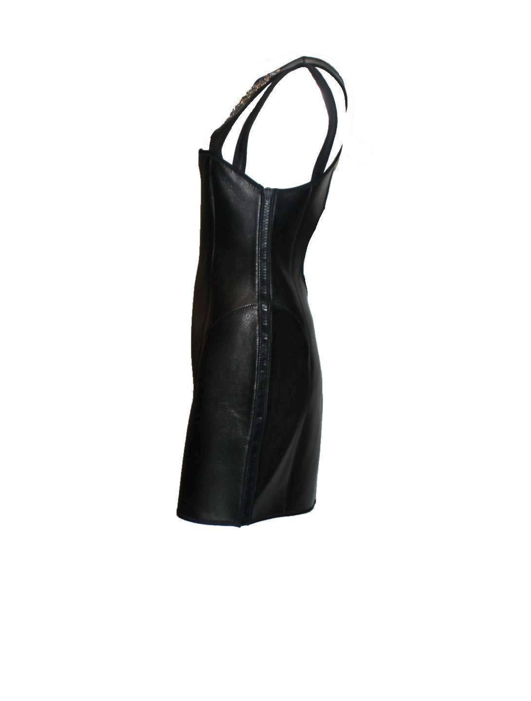 Unique piece by Peter Dundas designed for Emilio Pucci
Collectable piece
Extraordinary material combination
Softest lambskin glove leather combined with neoprene
Diver-style fully opening zippers on both sides
Cut-out details
Deep back