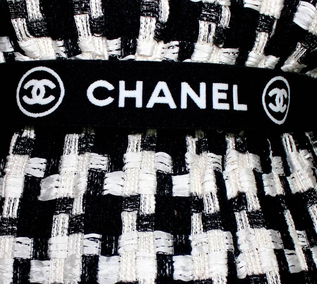Black Chanel CC Signature Logo Lesage Fantasy Jacket Tweed Skirt / Dress Suit 38