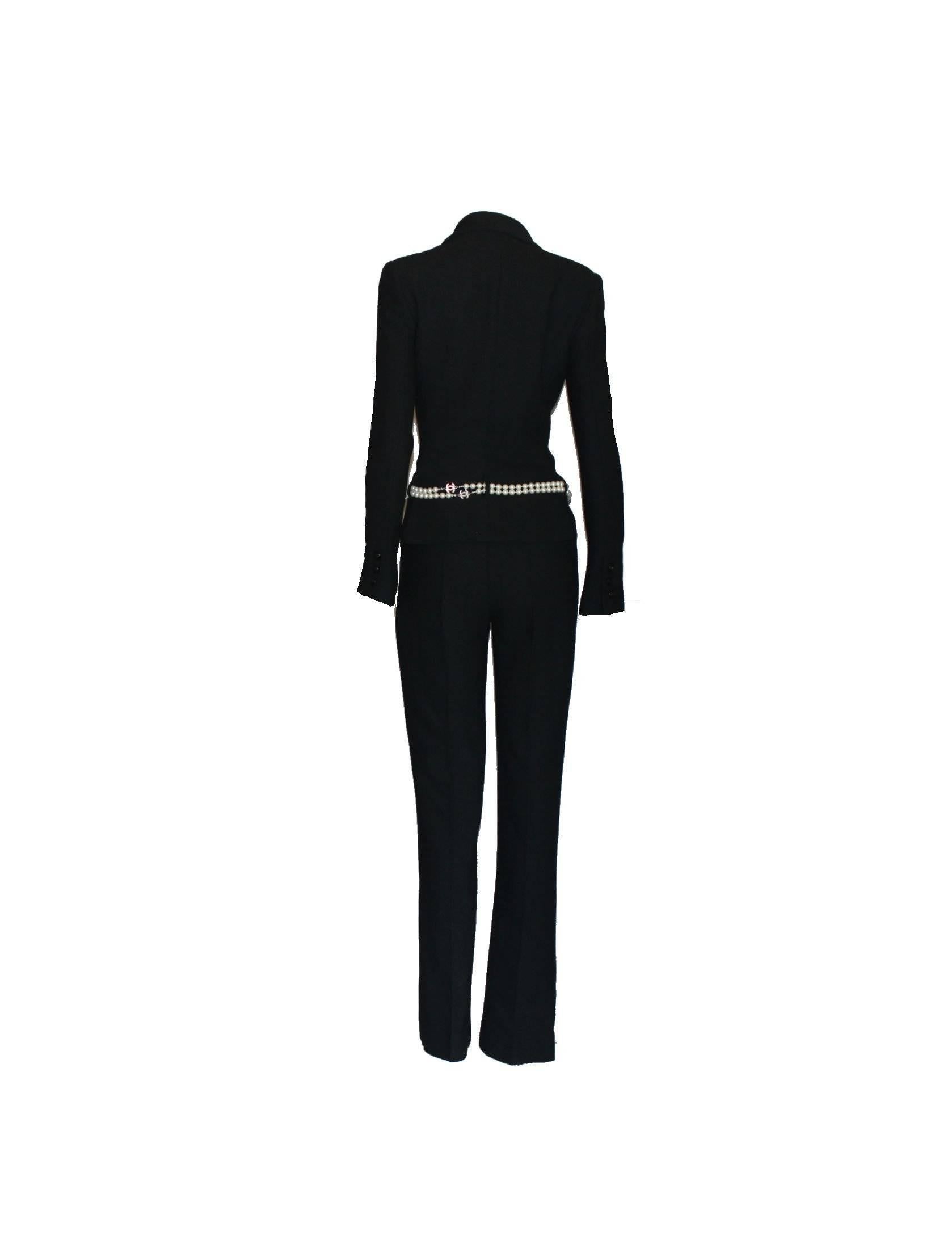 Chanel Black Boucle Overall Jumpsuit with Zipper In New Condition In Switzerland, CH