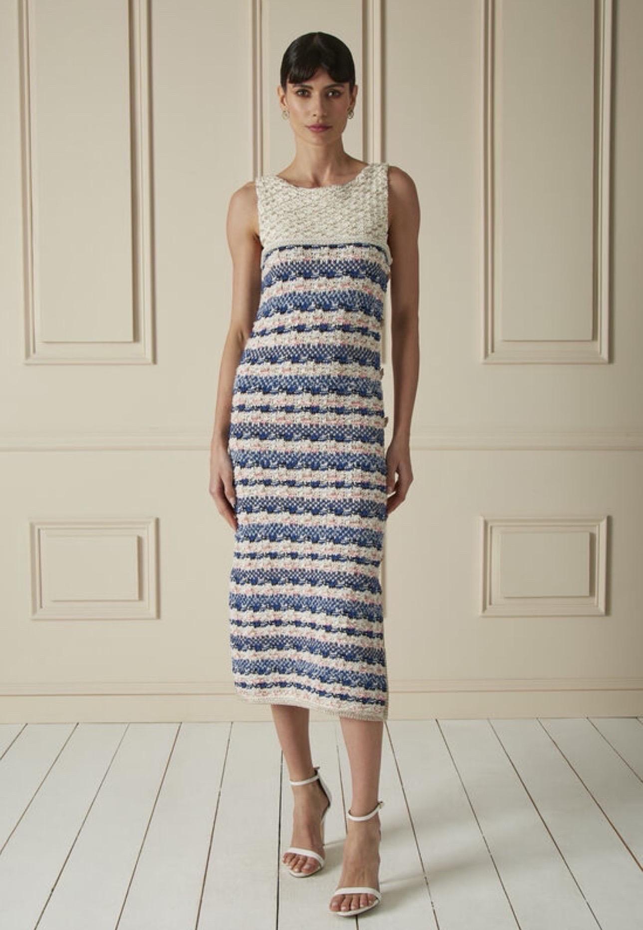 NEW Chanel Multicolor Signature Gripoix Button Crochet Knit Dress Gown 34 in vendita 7