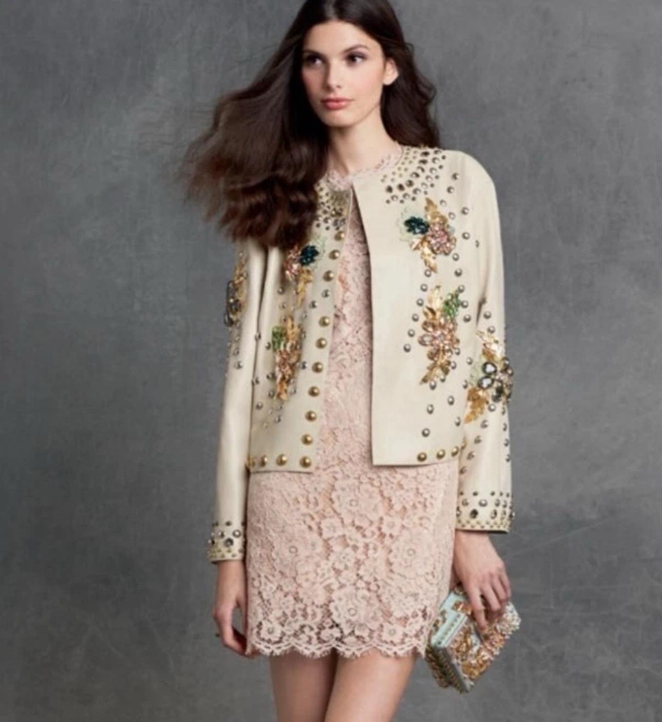 Maravilloso Vestido de Encaje DOLCE & GABBANA 44 en venta 6