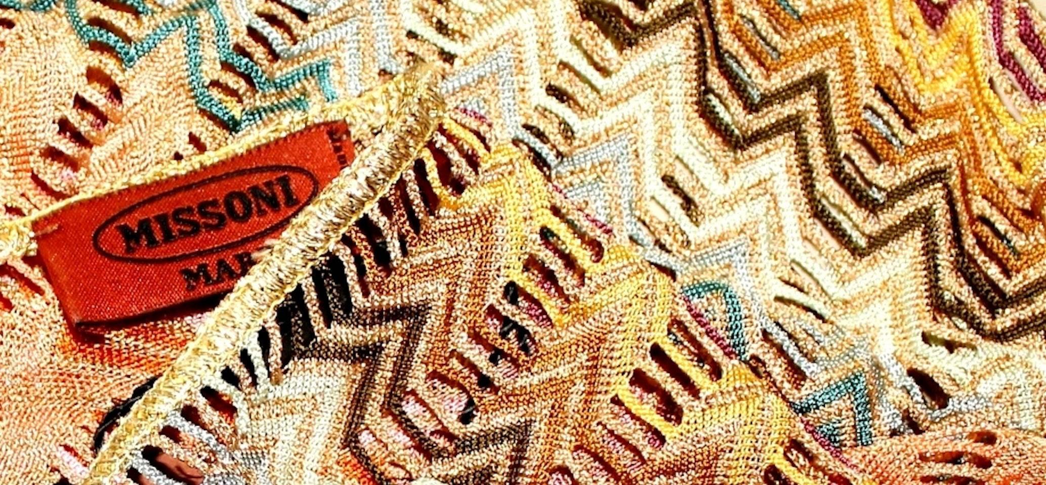 Stunning Missoni Gold Metallic Crochet Knit Kaftan Tunic Dress In New Condition In Switzerland, CH