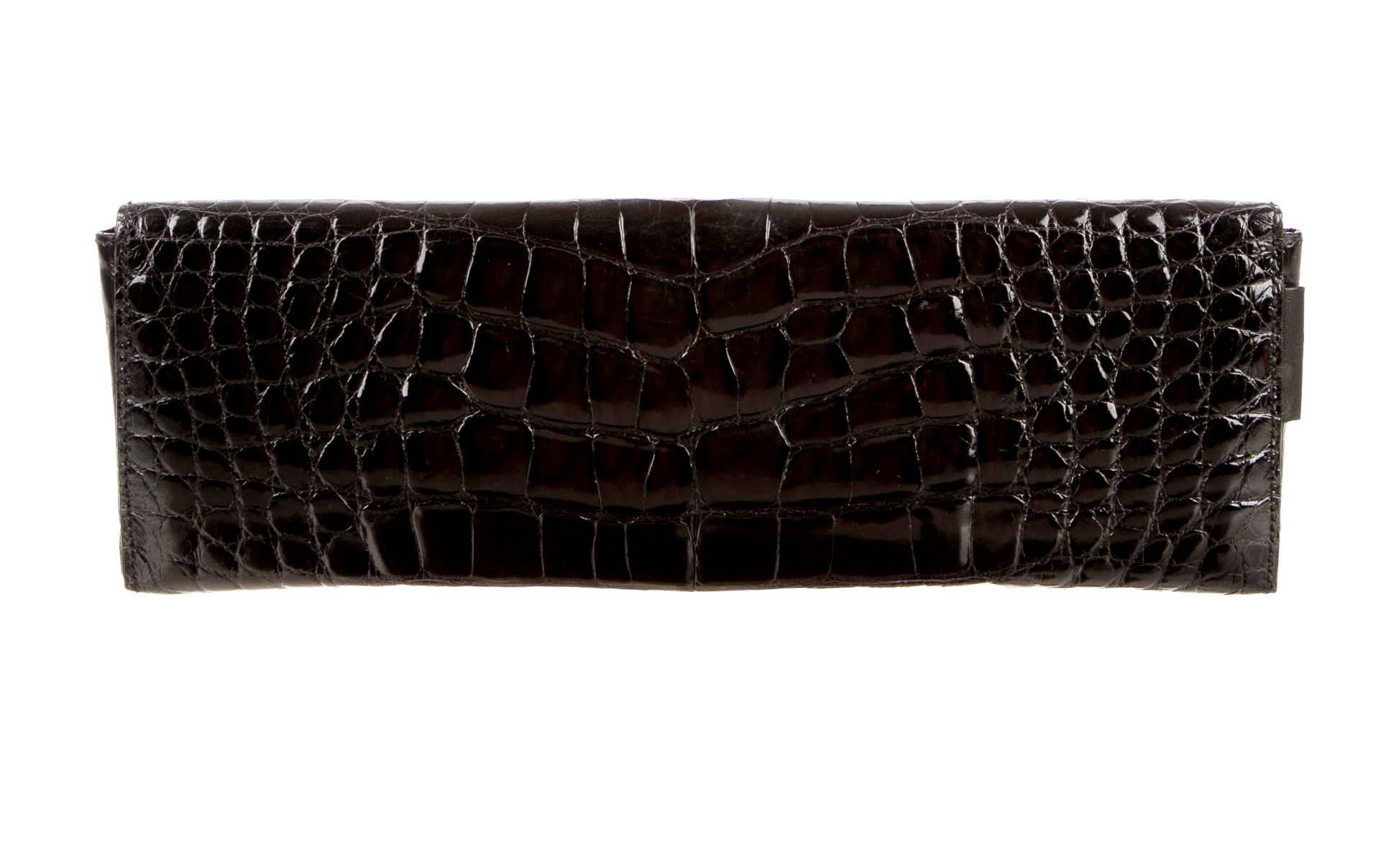 EXTREMELY RARE

GUCCI BY TOM FORD

GORGEOUS FULL ALLIGATOR SKIN CLUTCH

VERY LIMITED EDITION - MADE TO ORDER

DETAILS: 

A GUCCI signature piece that will last you for many years
Timeless classic - a true beauty!
From one of GUCCI's most