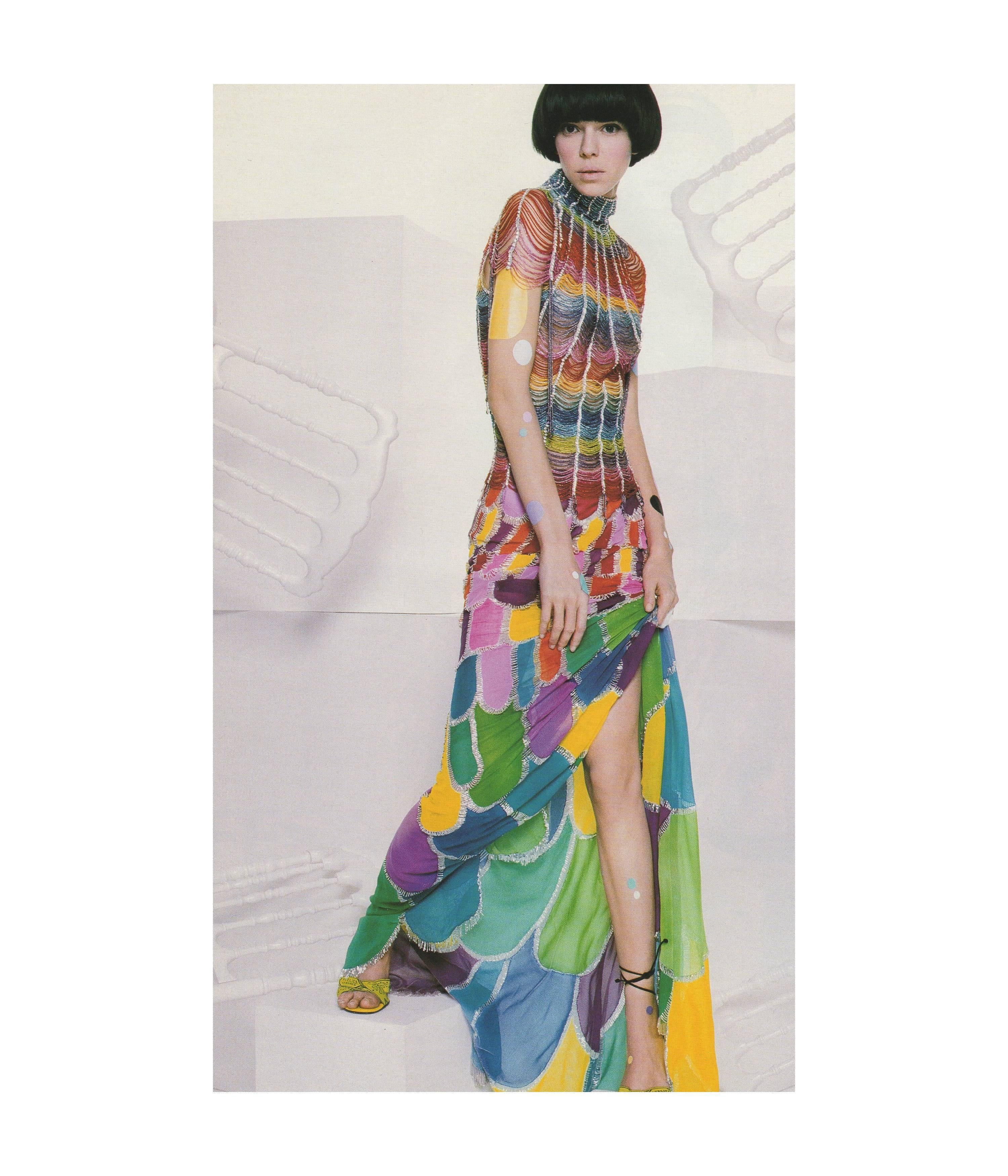 Mehrfarbiges, perlenbesetztes Haute Couture-Abendkleid mit Absatz von ATELIER VERSACE für Meerjungfrauen 39 im Angebot 8