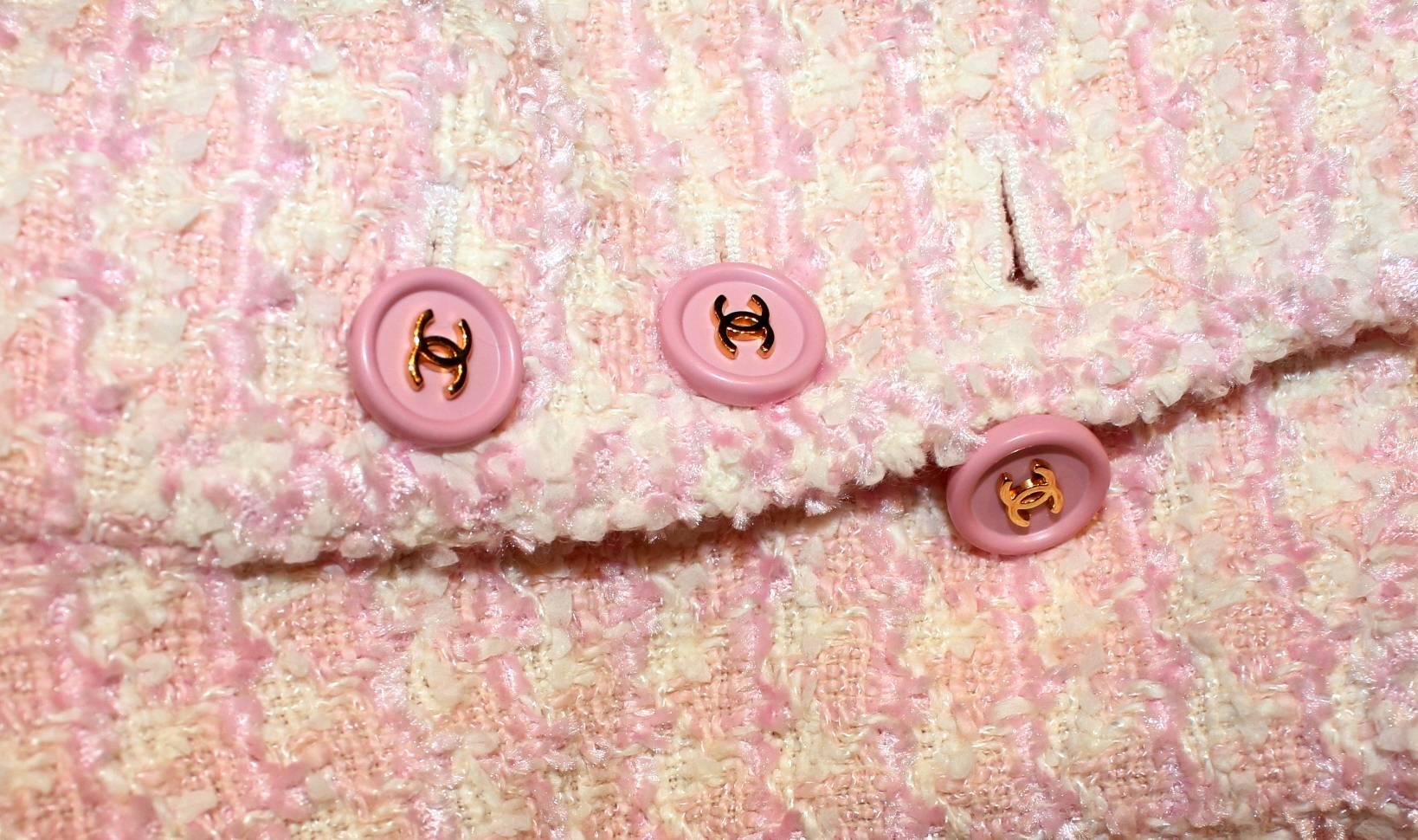 Iconic Chanel Pink Lesage Tweed CC Logo Button Jacket 2