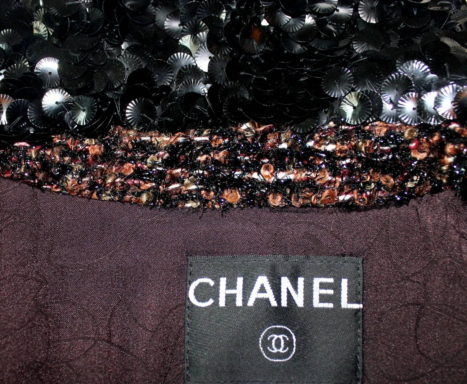 Amazing Chanel Metallic Tweed Sequin Trimmed Jacket Blazer 2