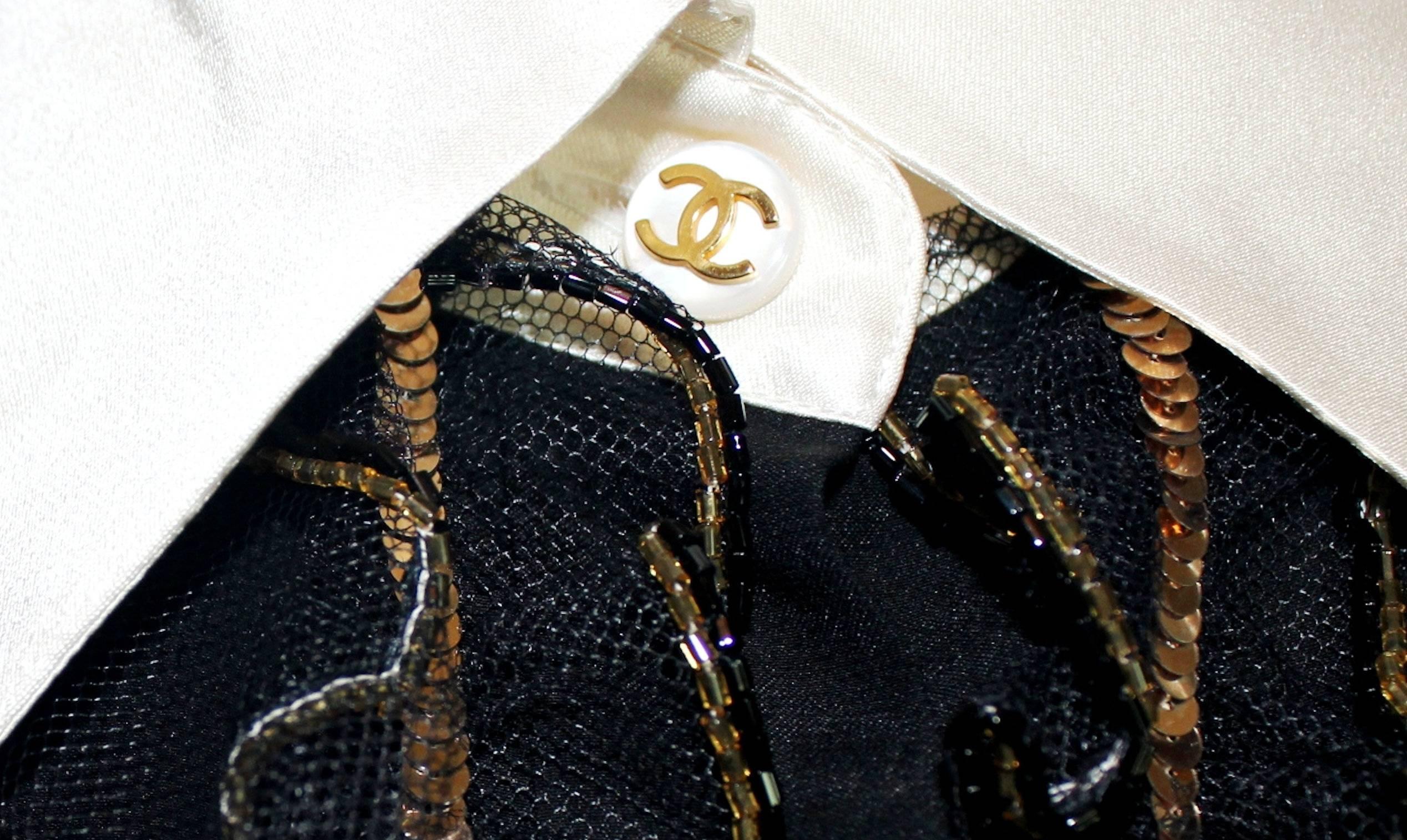 Chanel Signature Silk & Sequins CC Buttons Logo Blouse Top In Good Condition In Switzerland, CH