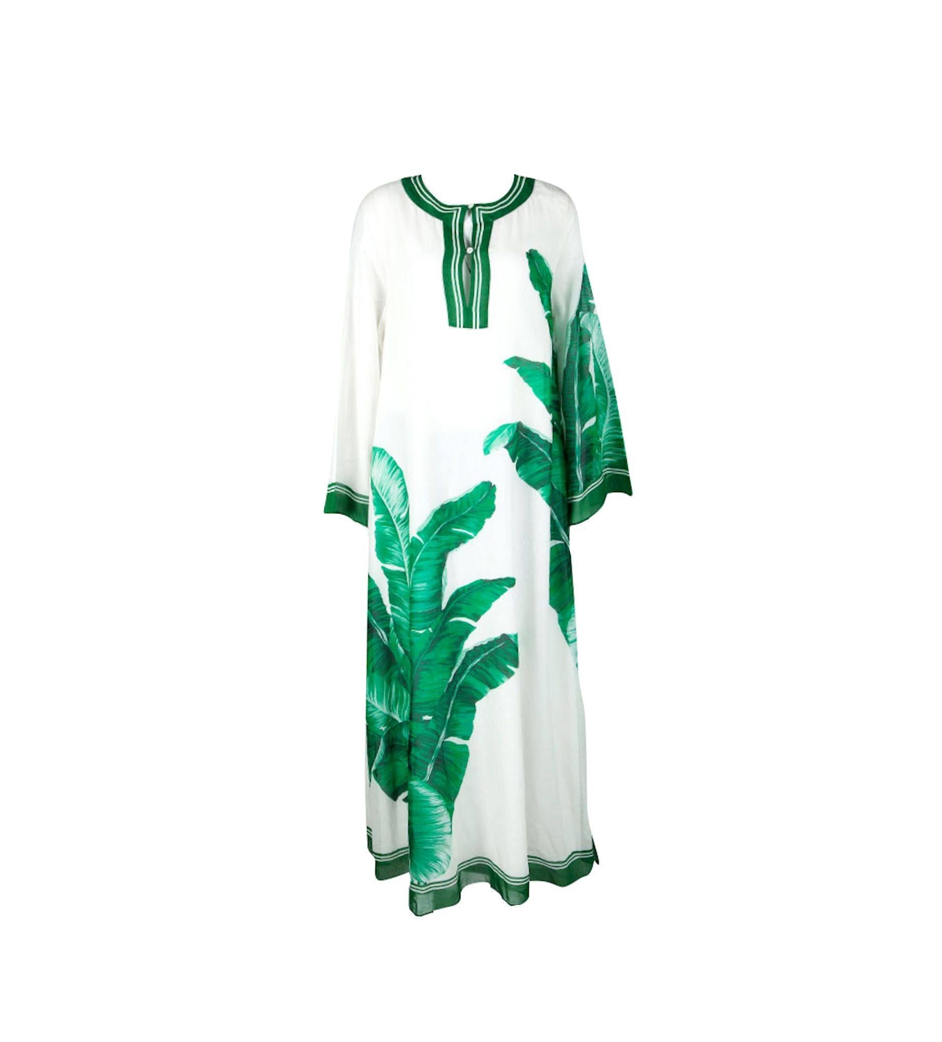 Beautiful DOLCE & GABBANA banana leaf print maxi kaftan dress
Signature piece with the famous print - sold out everywhere
Simply slips on
Dry Clean only
Finest voile fabric
Soft cotton silk mix fabric
Full length
Made in Italy
Dry clean only
Please