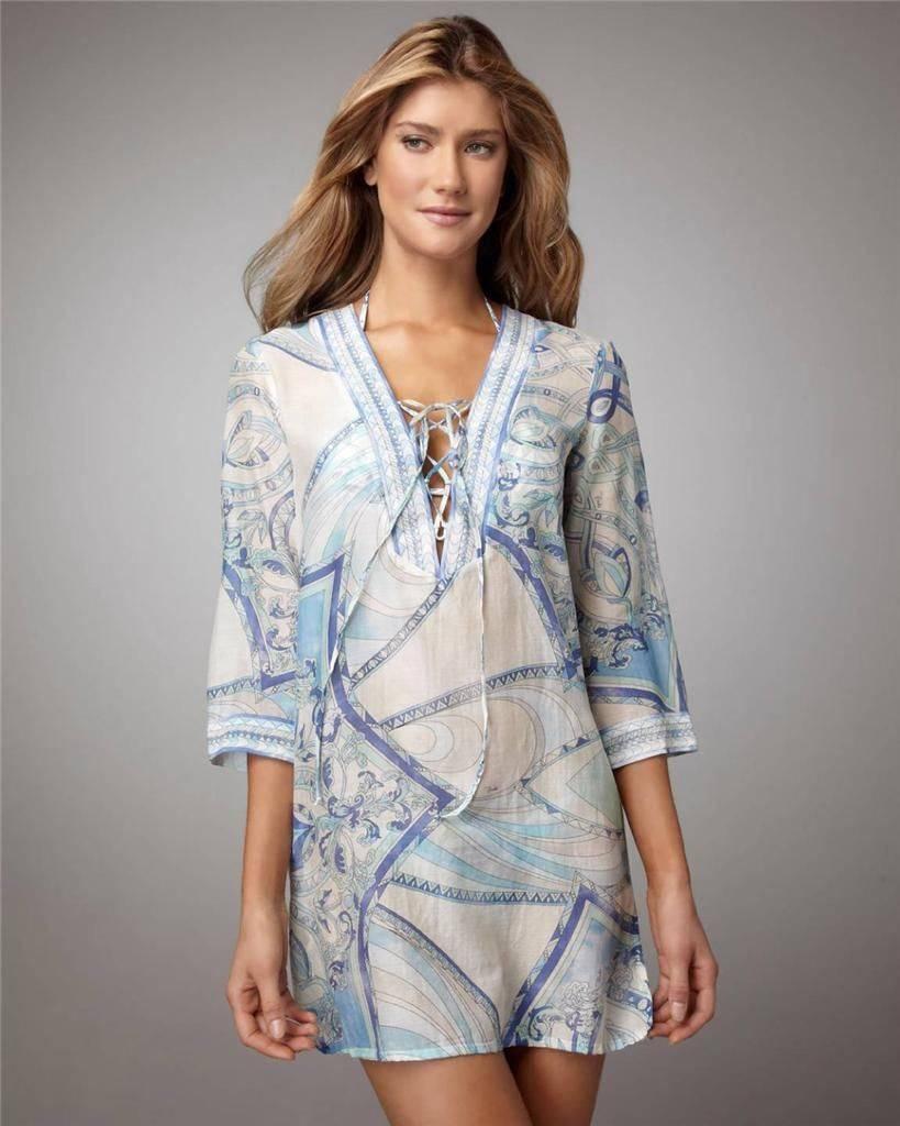    Beautiful EMILIO PUCCI print tunic dress
    Signature piece with the timeless EMILIO PUCCI print
    Lace up detail in front
    Long sleeves
    Simply slips on
    Dry Clean only
    Finest voile fabric, cotton silk mix
   