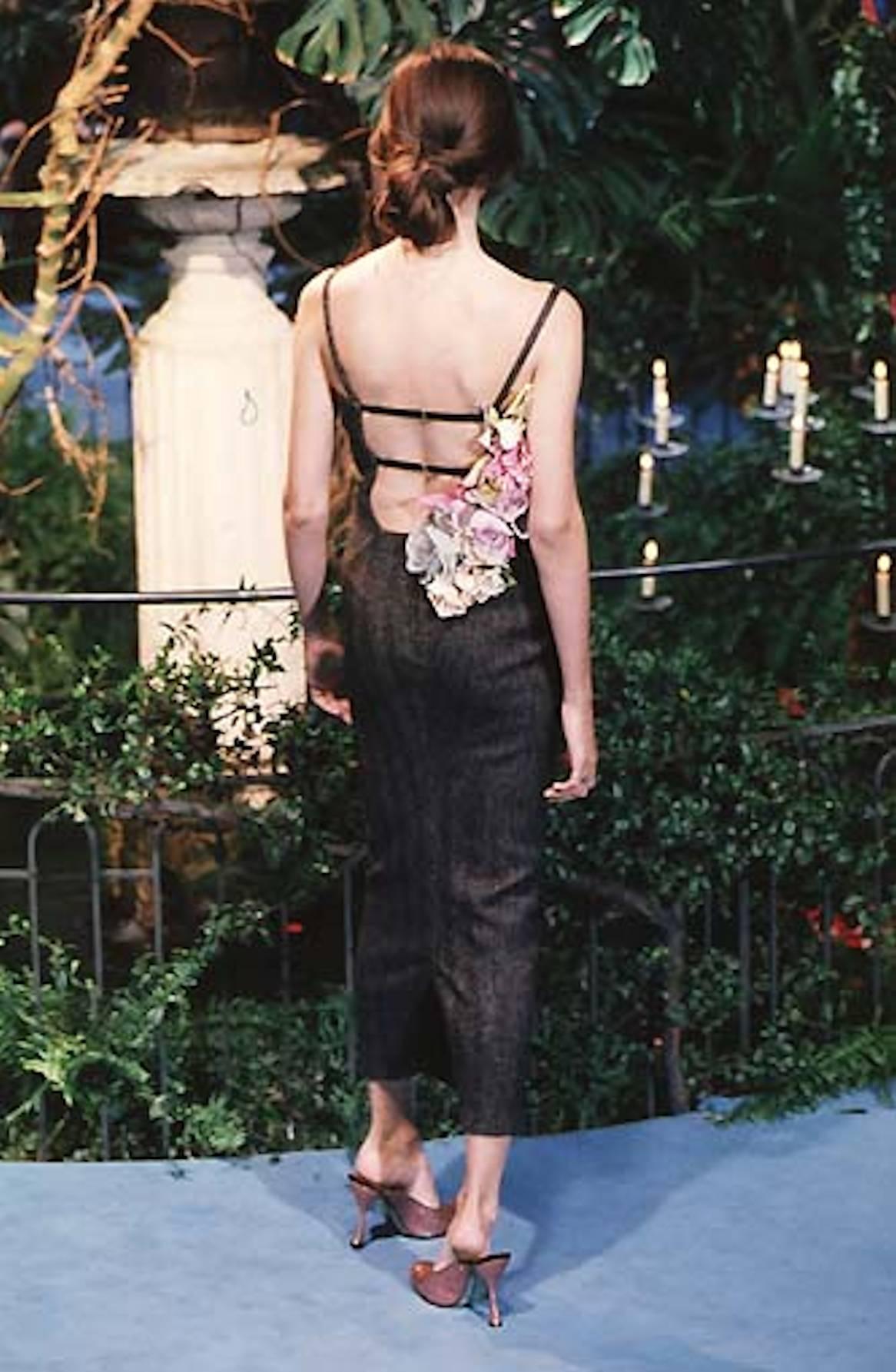 Vintage Dolce & Gabbana 1998 Silk Flower Detail Top In Excellent Condition In Switzerland, CH