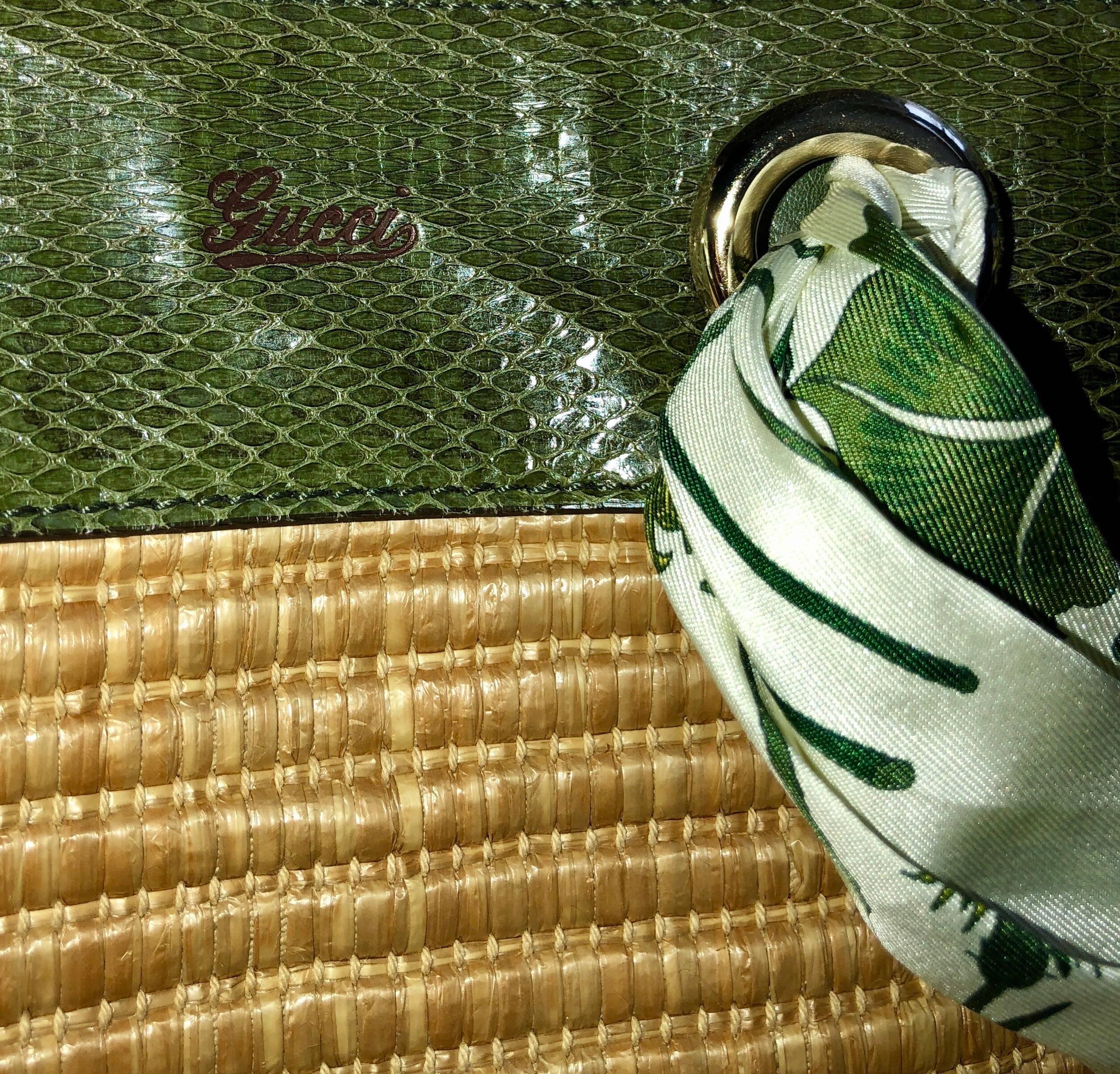Beige Exotic Gucci Woven Straw Flora Silk Tote Handbag Shopper