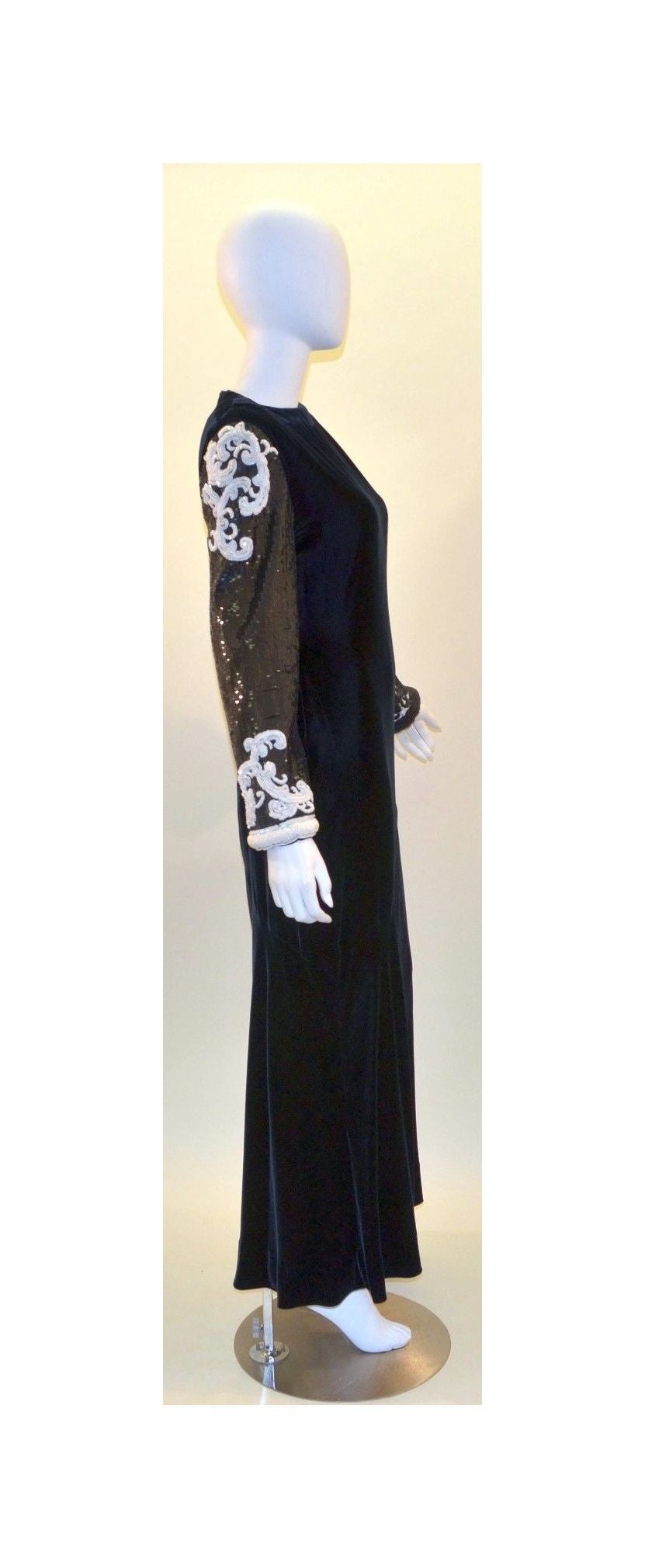Bill Blass Black Velvet Column Gown Dress Sequin Beaded Rococo Sleeves Vintage In Good Condition In Carmel, CA
