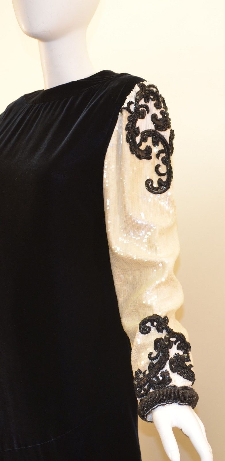 Bill Blass Black Velvet Column Gown Dress Sequin Beaded Rococo Sleeves Vintage 1