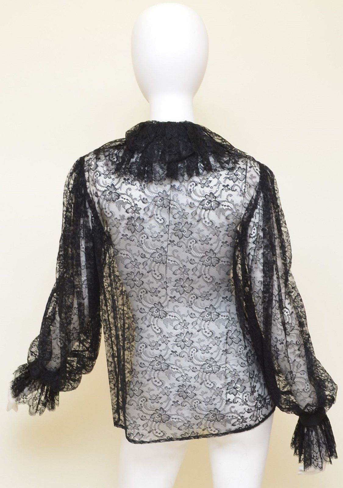 Oscar de la Renta Black Floral Lace Ruffle Collar Blouse Top