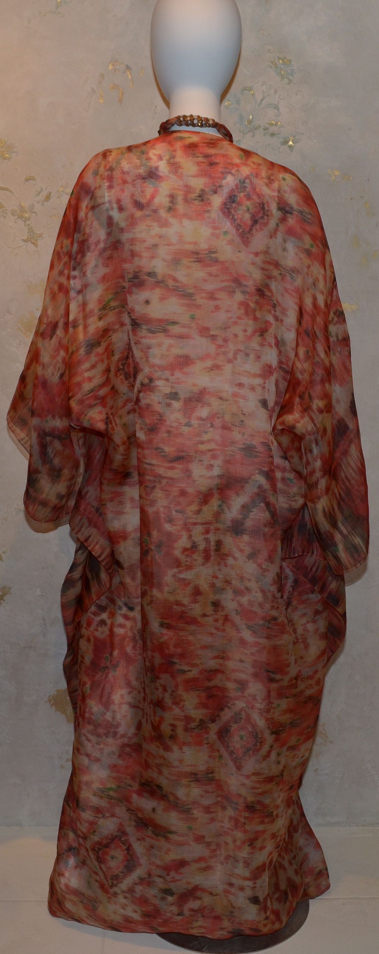 Oscar de la Renta Red Tan Print Silk Maxi Caftan Dress with Necklace In Excellent Condition In Carmel, CA