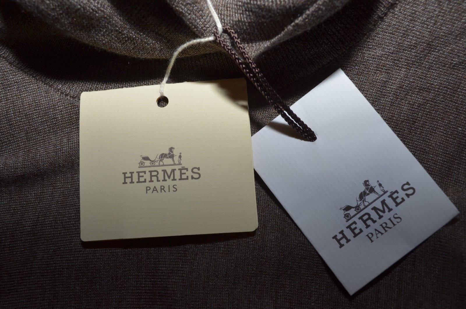 Hermes Cashmere Silk Knit Turtleneck Cropped Sweater Top In New Condition In Carmel, CA