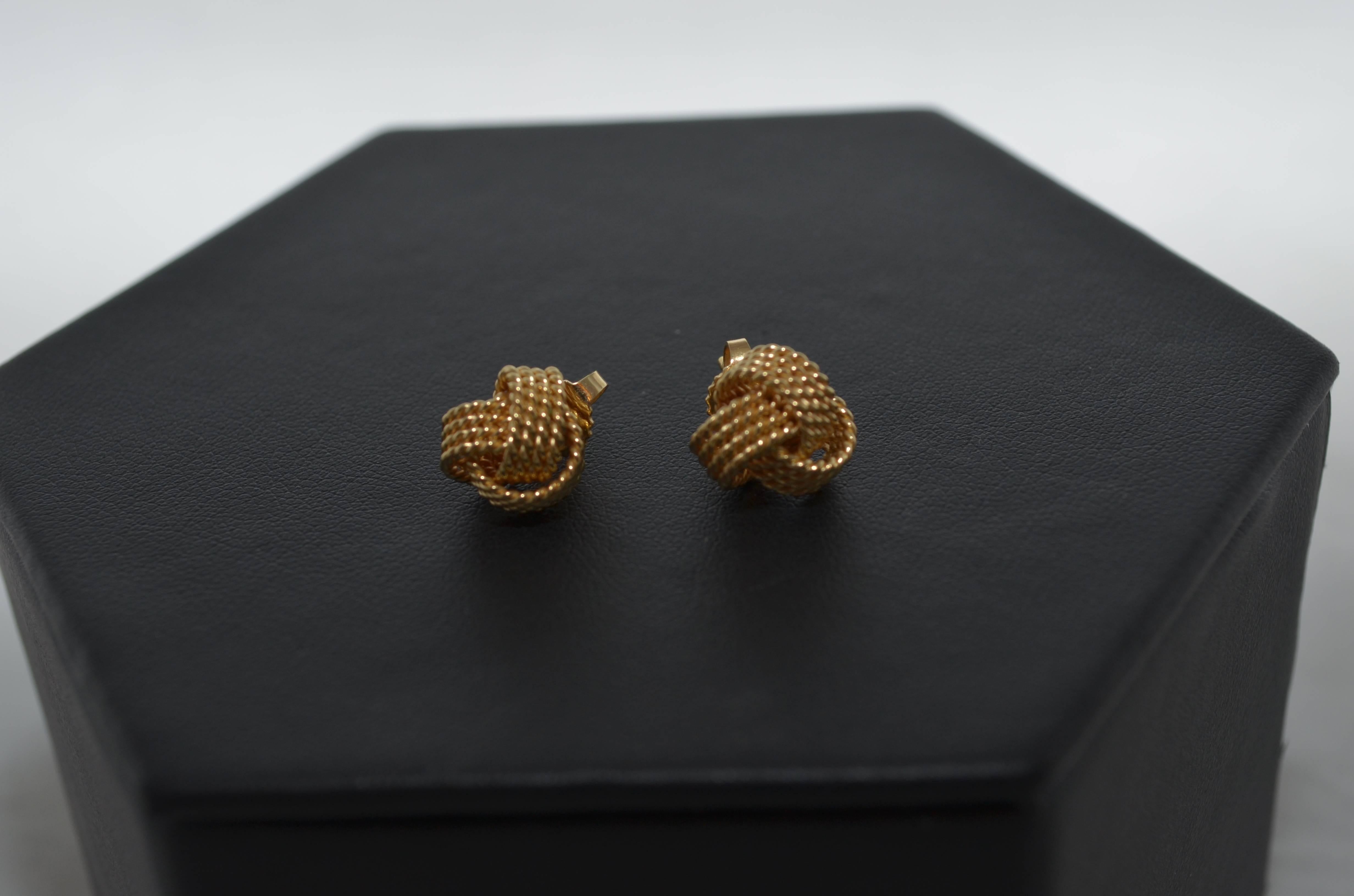 18k gold knot earrings