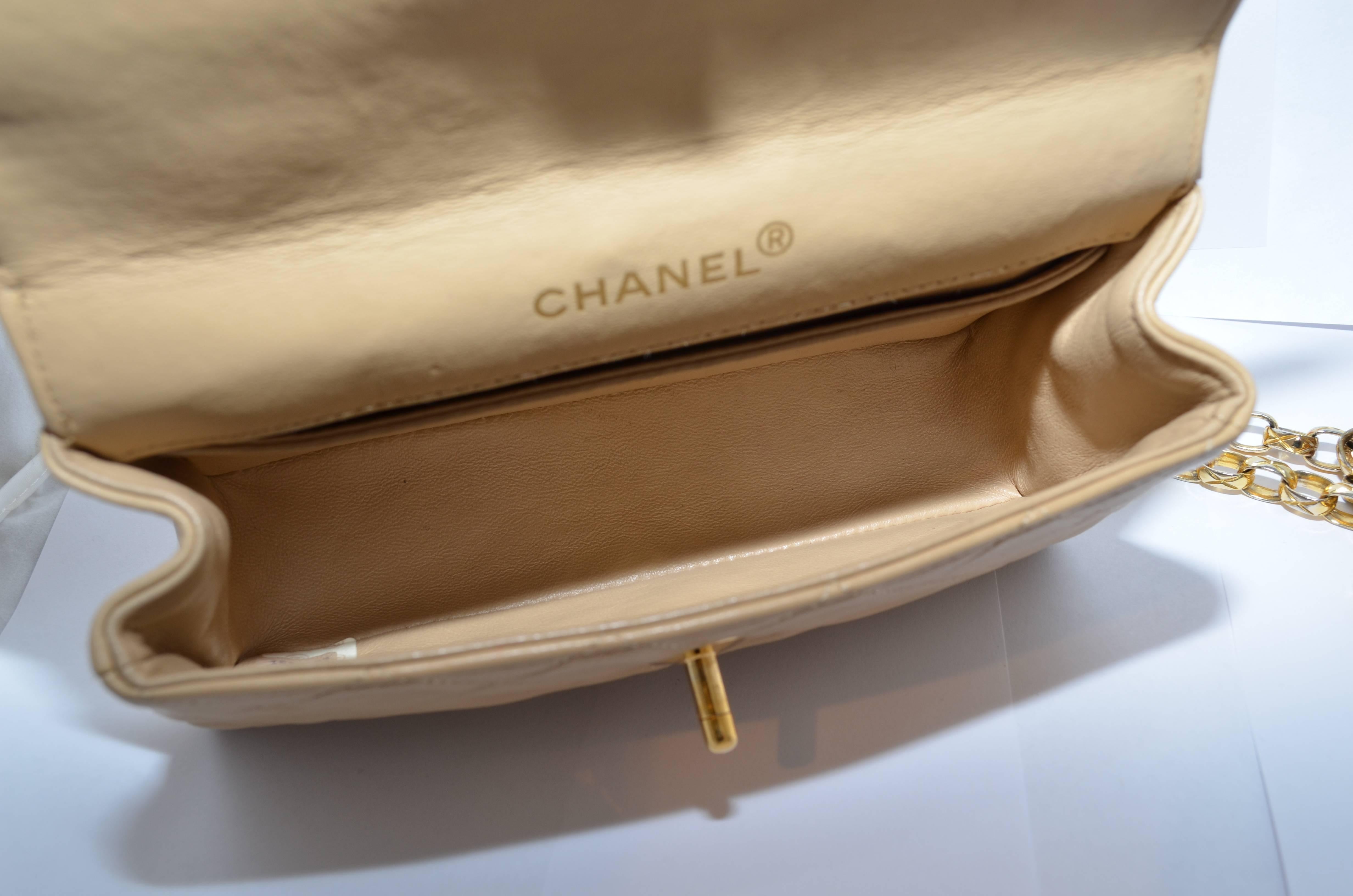 Beige Chanel 1989-1991 Vintage Quilted Mini Flap Bag