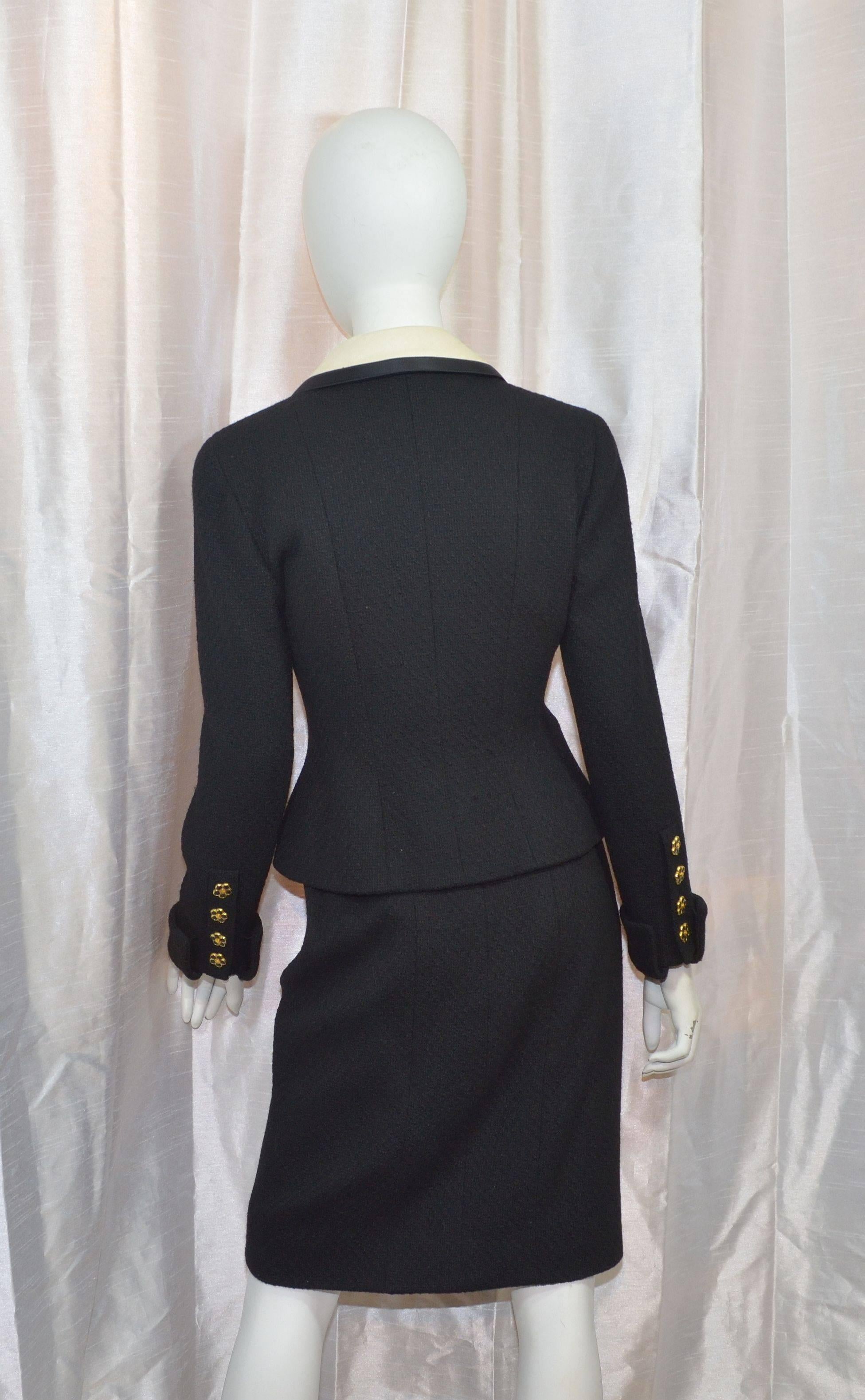 Black Chanel 1991 Vintage Skirt Suit Collection 25