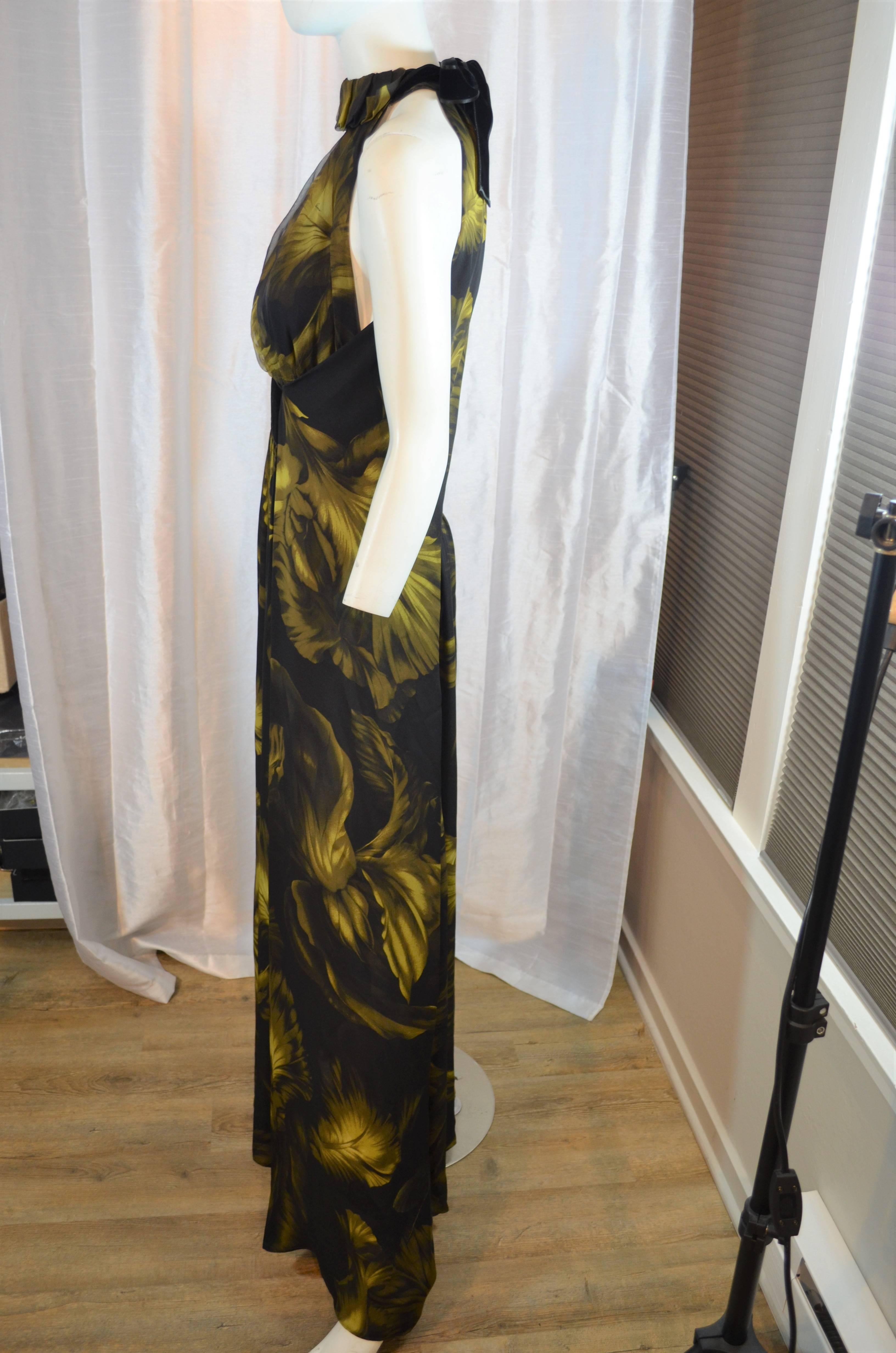 Gucci Silk Floral Halter Gown size 40 In Excellent Condition In Carmel, CA
