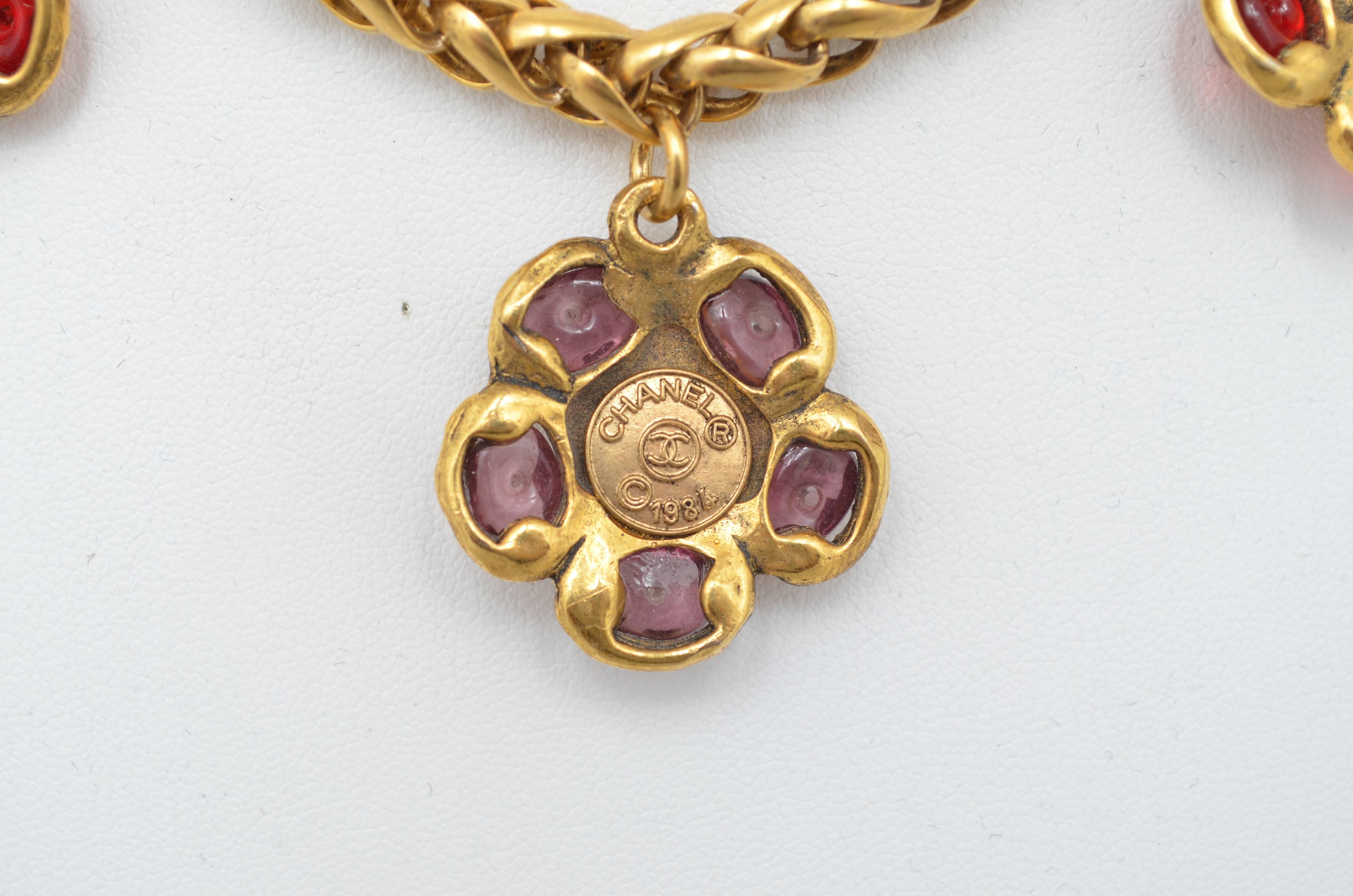 Women's Chanel 1981 Gripoix Flower Necklace