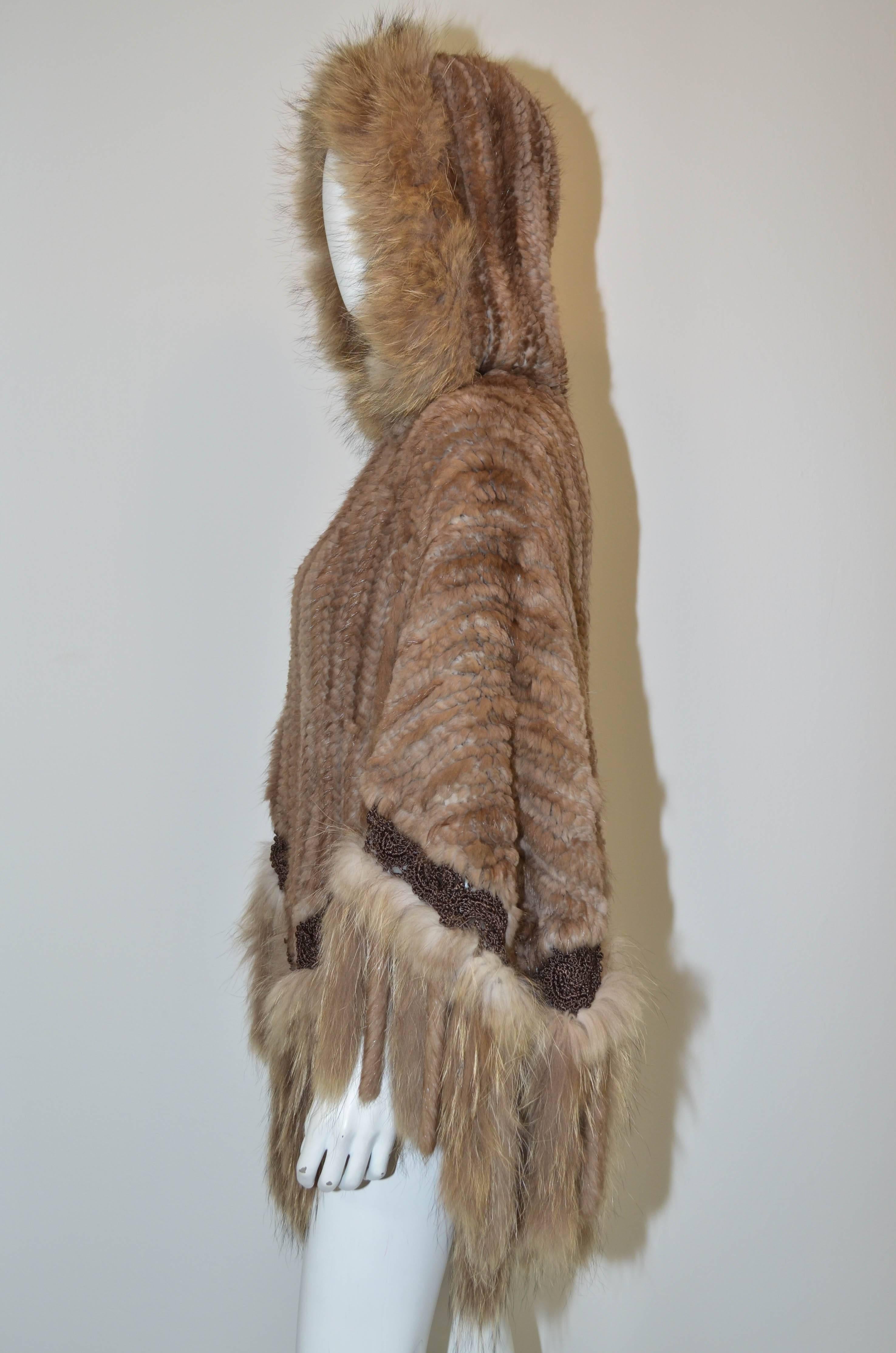 Paula Lishman Knitted Beaver Hooded Poncho Fox Trim  In Excellent Condition In Carmel, CA