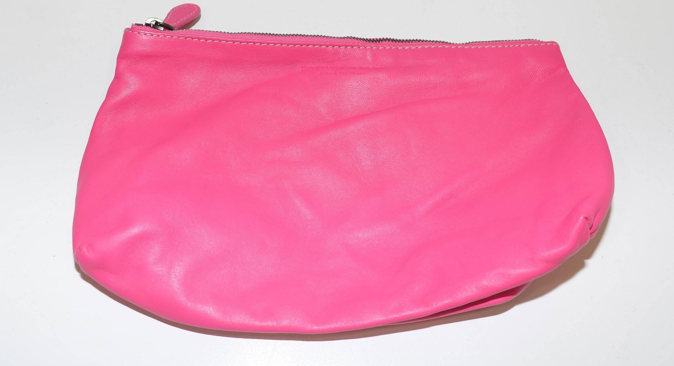 Bottega Veneta Pink Intrecciato Cabat Linen & Leather Tote  In Excellent Condition In Carmel, CA