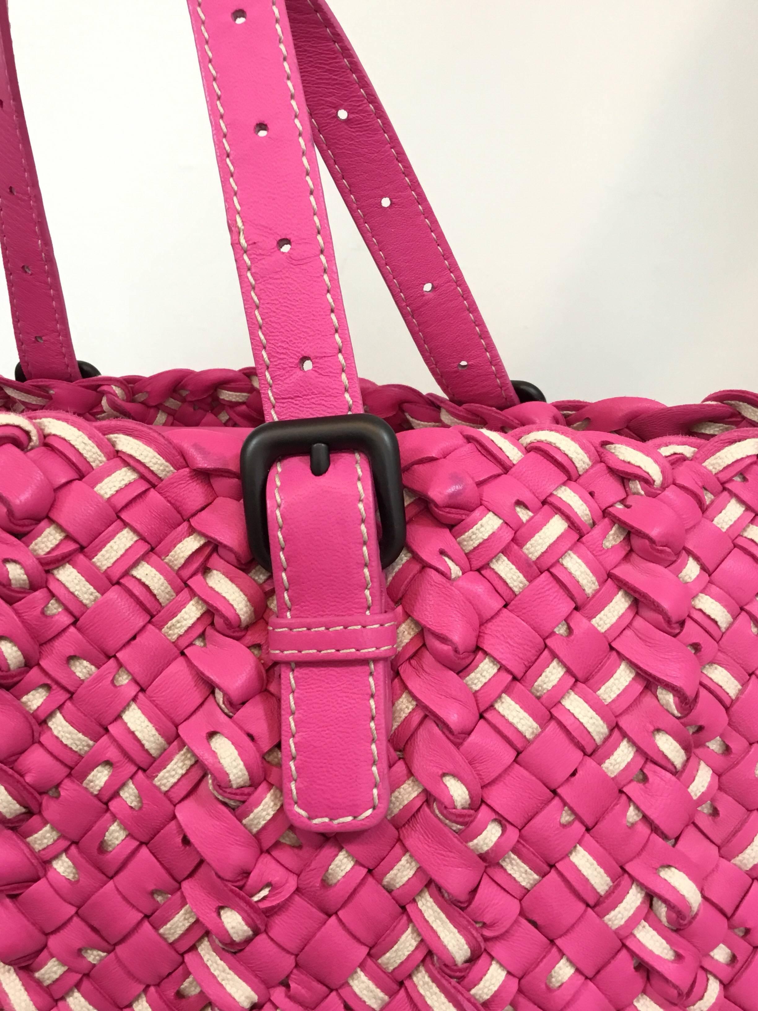 Bottega Veneta Pink Intrecciato Cabat Linen & Leather Tote  4
