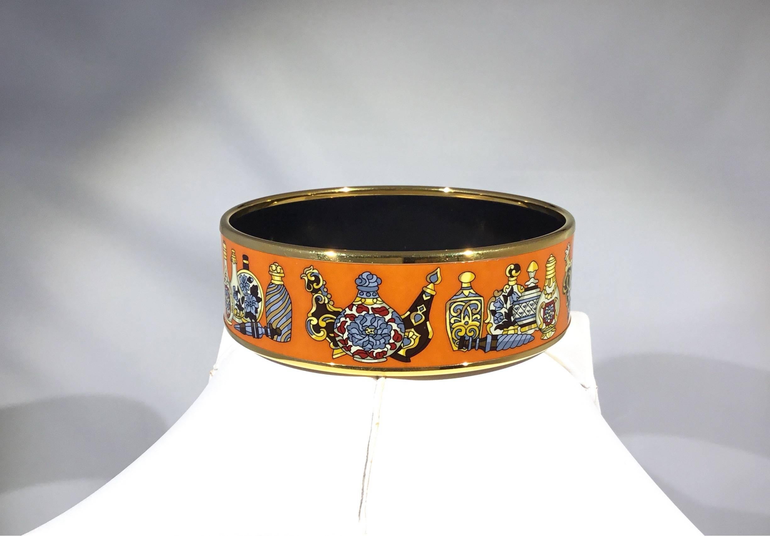 Hermes Orange and Gold Enamel Bangle Medium In Excellent Condition In Carmel, CA