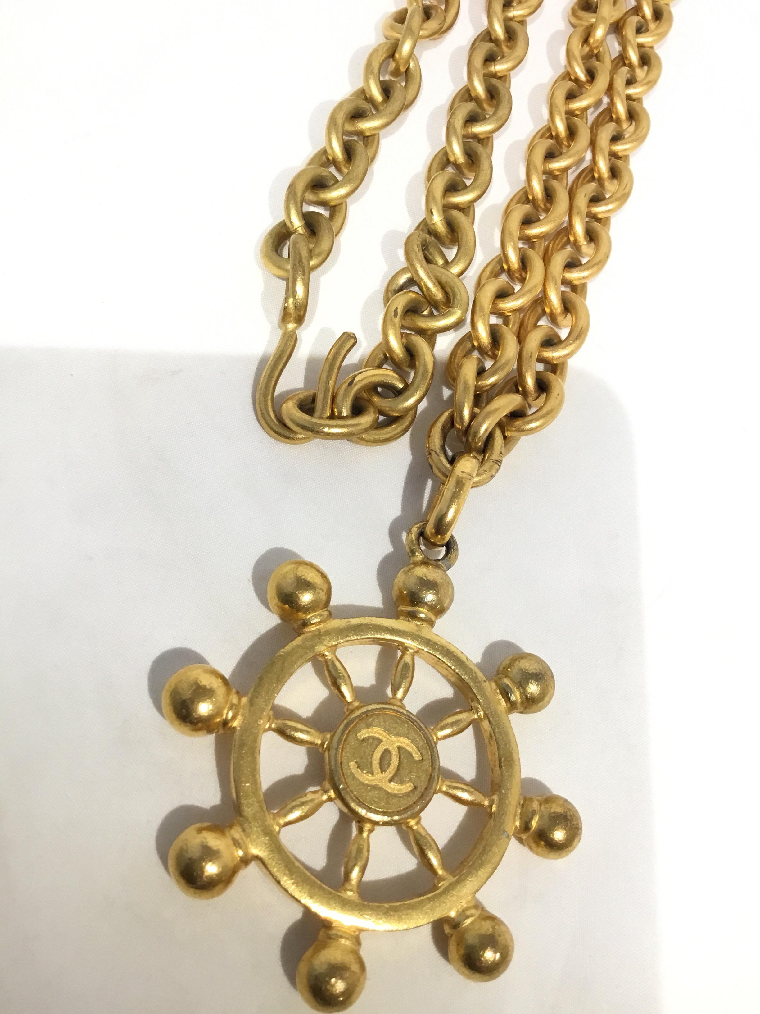Chanel 1994 P Ship Wheel Nautical Chain Necklace  In Good Condition In Carmel, CA