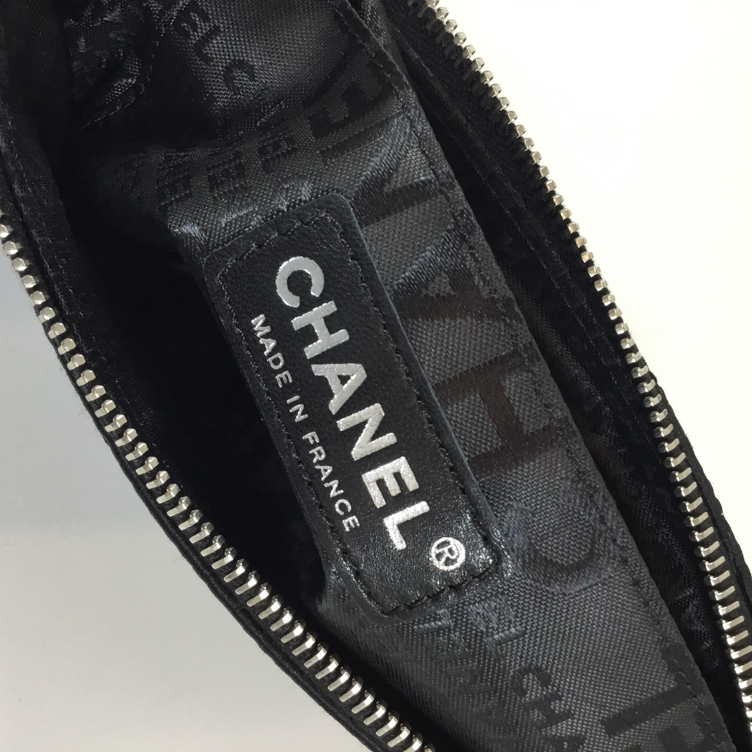 Chanel Quilted Clutch, 2004-2005 2