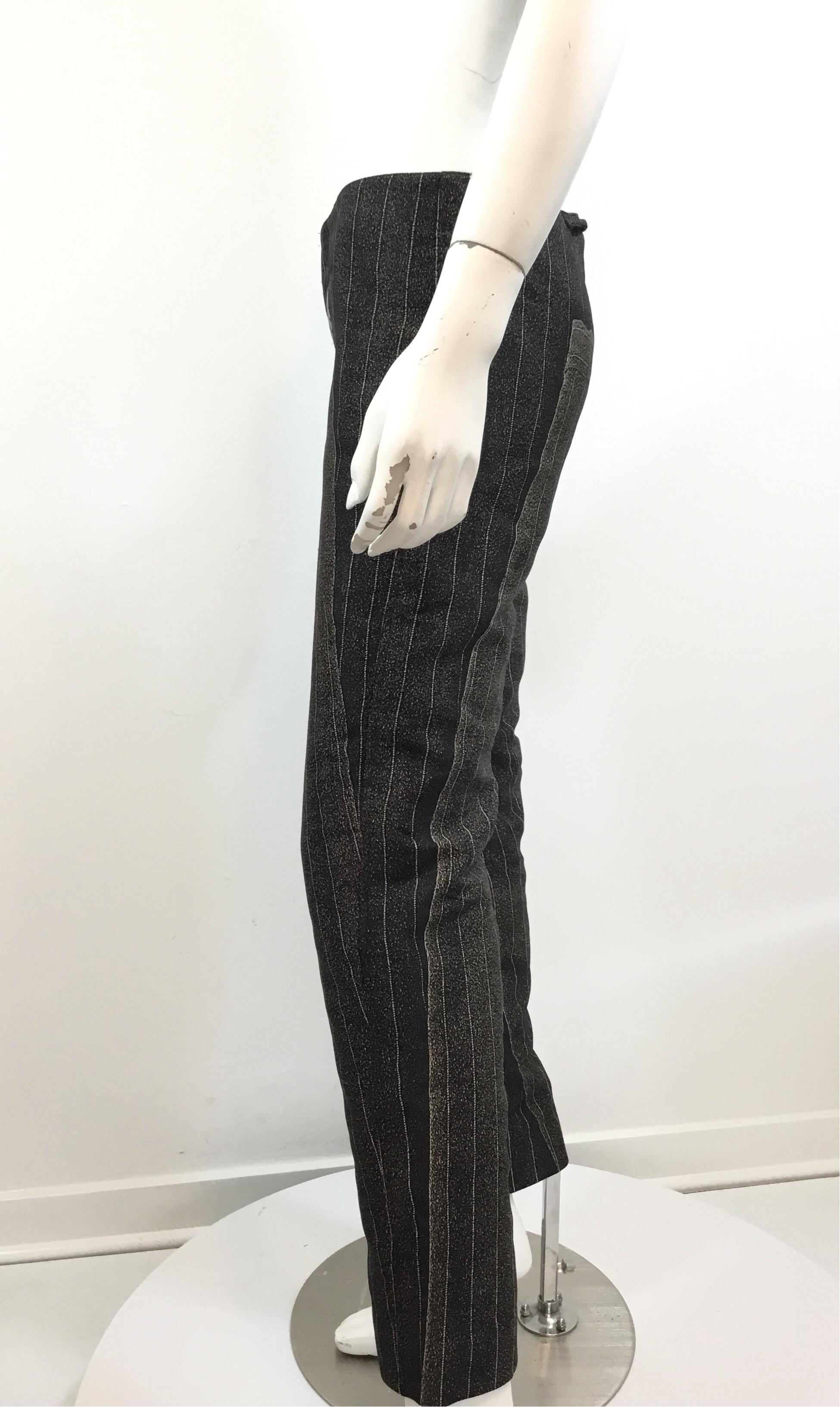 Pantalones a rayas Jean Paul Gaultier en Pantalones Negro en venta