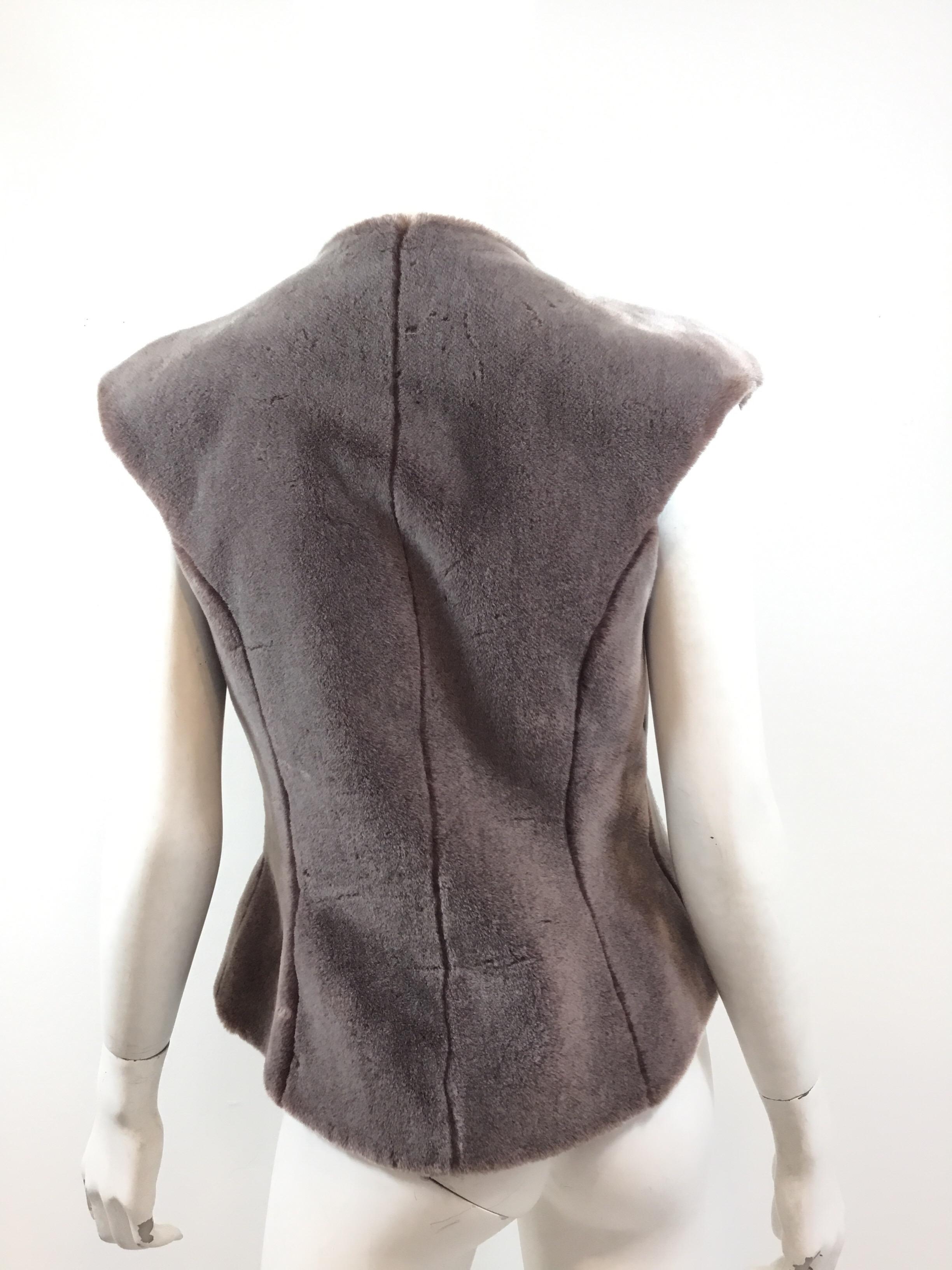 Chloé Faux Fur Zip Vest In Excellent Condition In Carmel, CA