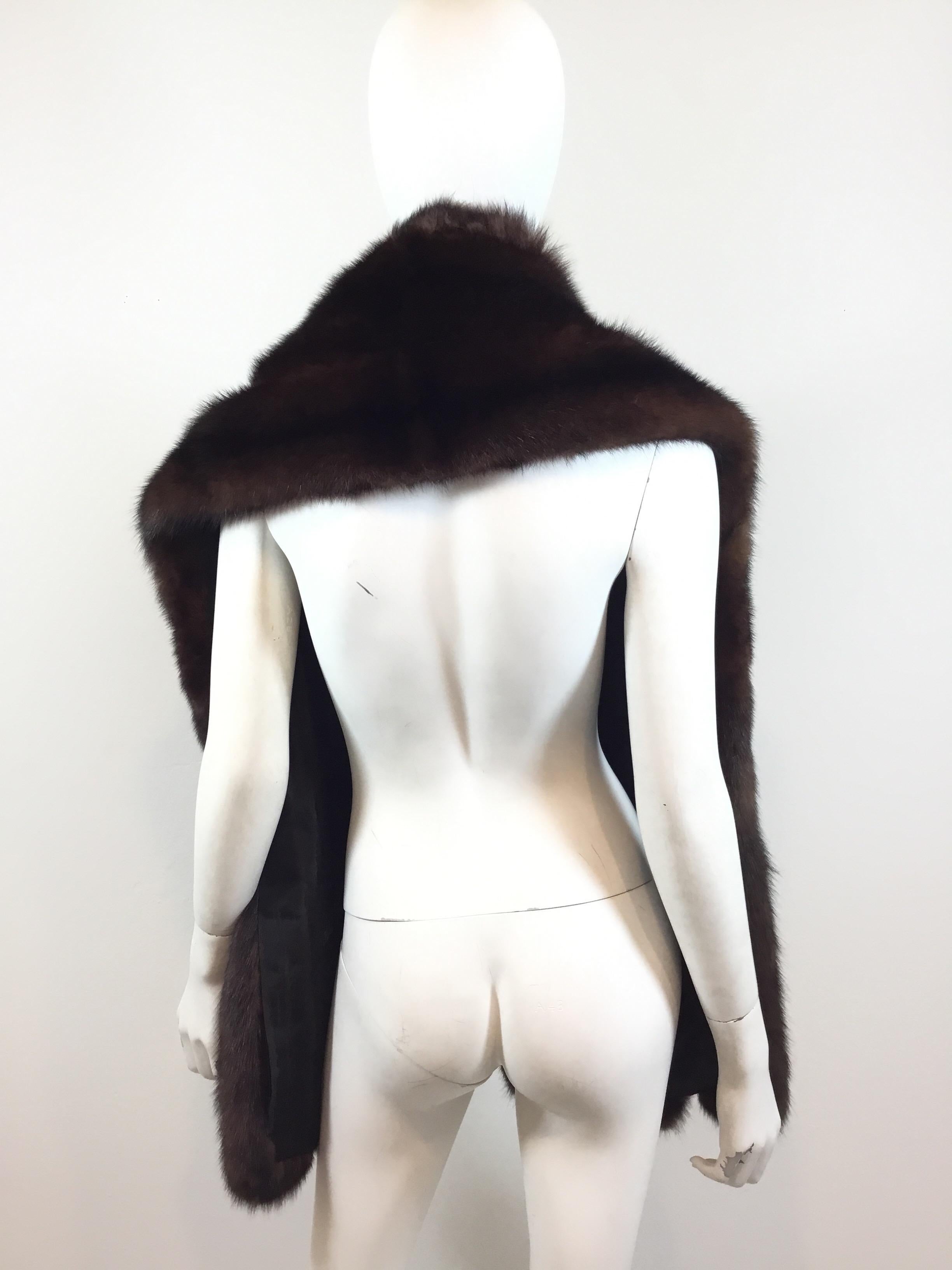 Brown Sable Fur Scalloped Edge Shawl  In Excellent Condition In Carmel, CA