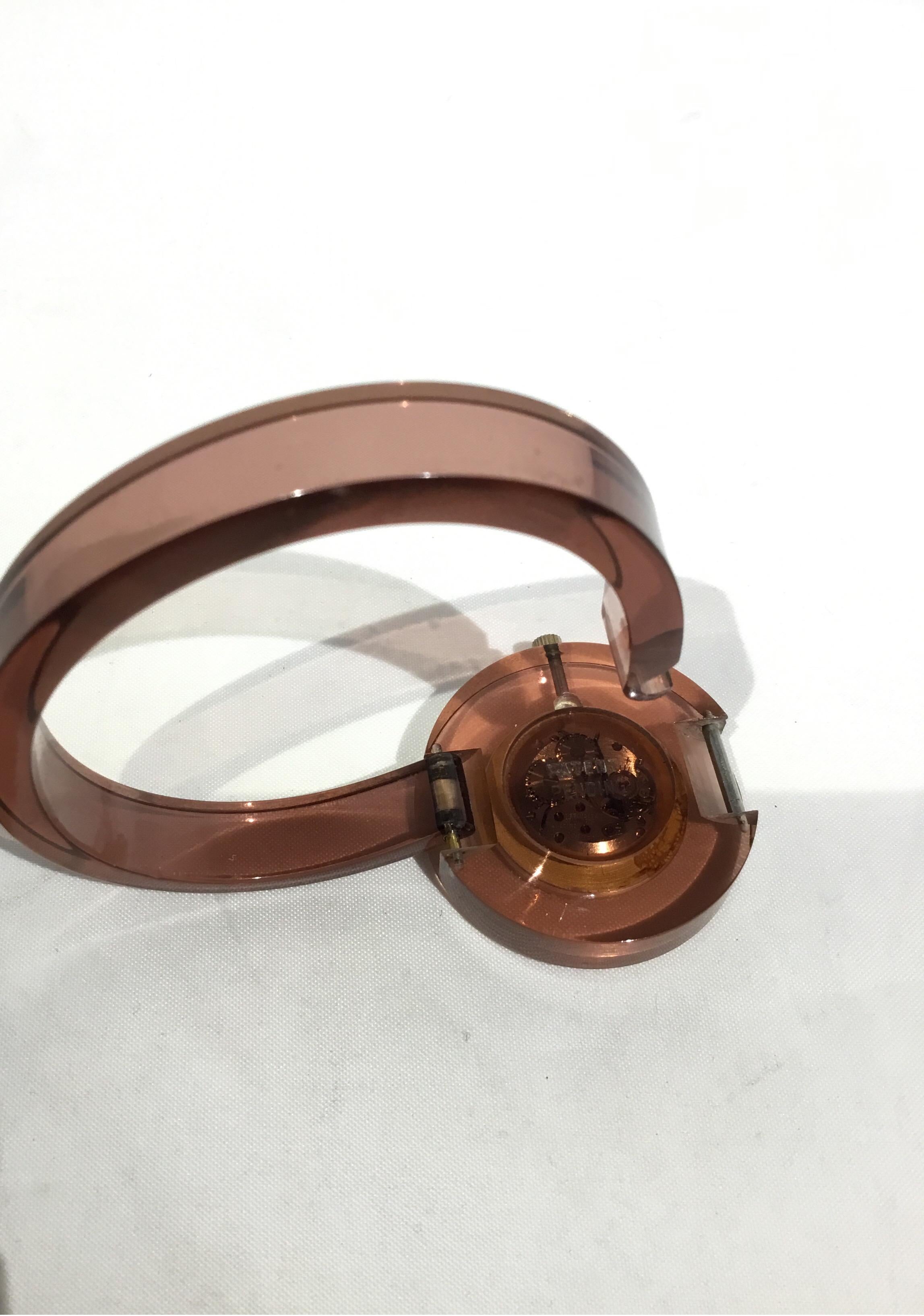 plastic gucci watch
