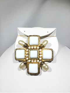 Chanel 2001 P Enamel & Pearl Brooch/Pendant