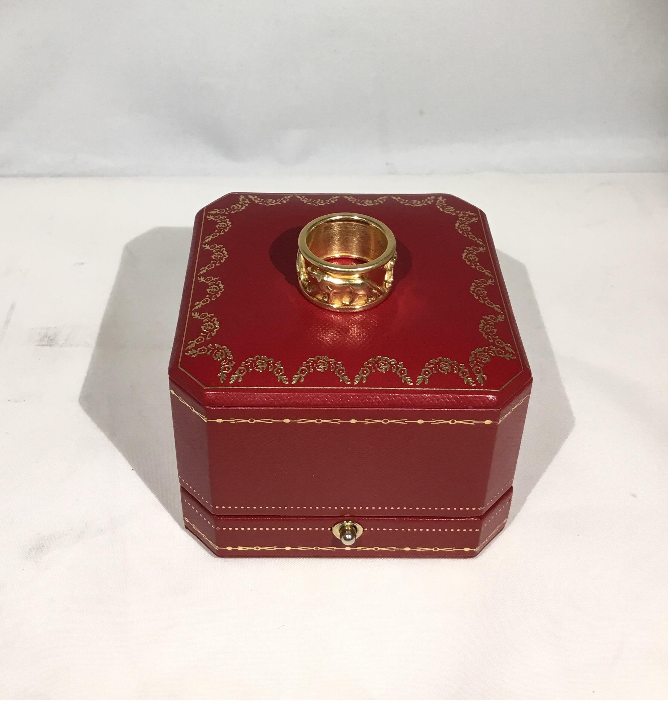 Cartier 18 Karat Gold Panther-Ring mit Schachtel im Zustand „Hervorragend“ in Carmel, CA