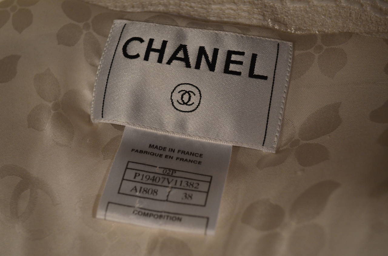 Women's Chanel 02P Boucle Wool Jacket 38