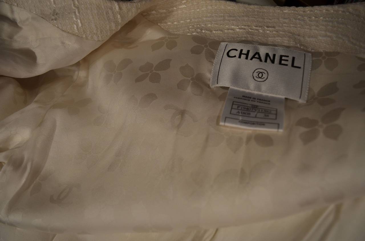 Chanel 02P Boucle Wool Jacket 38 1