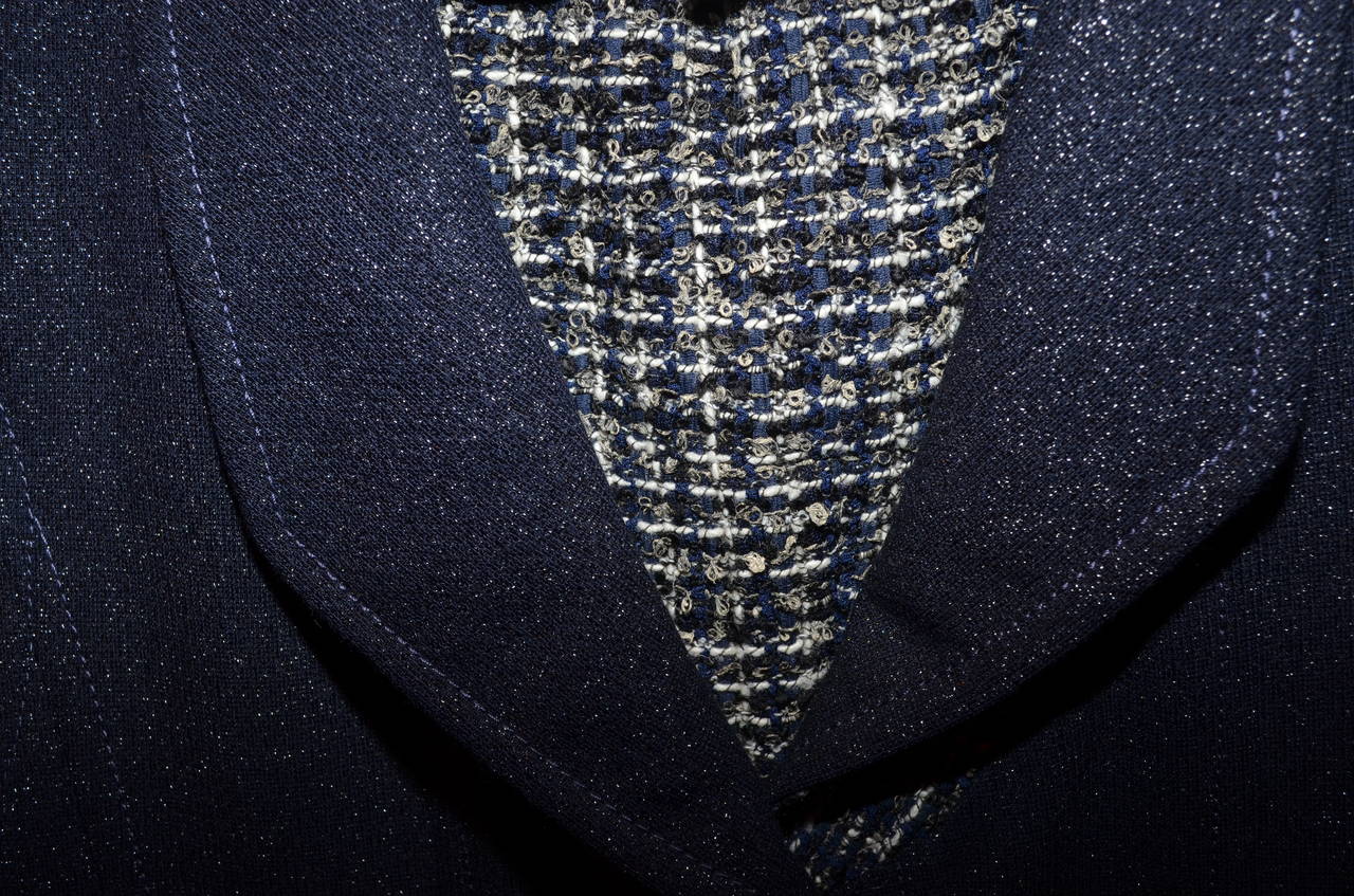 Chanel 2012 RTW Metallic Tweed Sleeveless Coat In Excellent Condition In Carmel, CA
