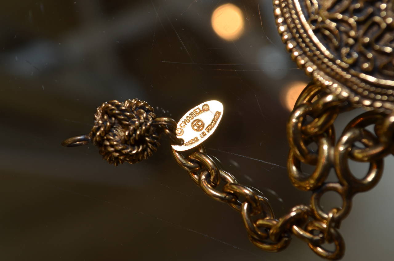 Chanel 1985 Baroque Medallion Chain Belt 1