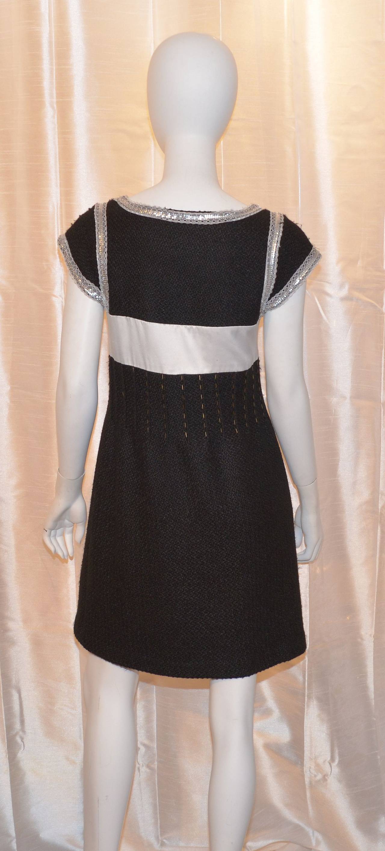 Chanel Vintage 1980s Black Tweed Beaded Detail Dress In Good Condition In Carmel, CA