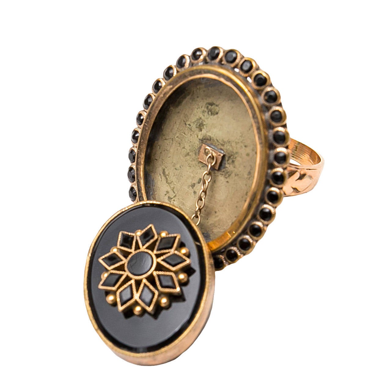 Victorian Gold and Onyx Snuff or Poison Ring