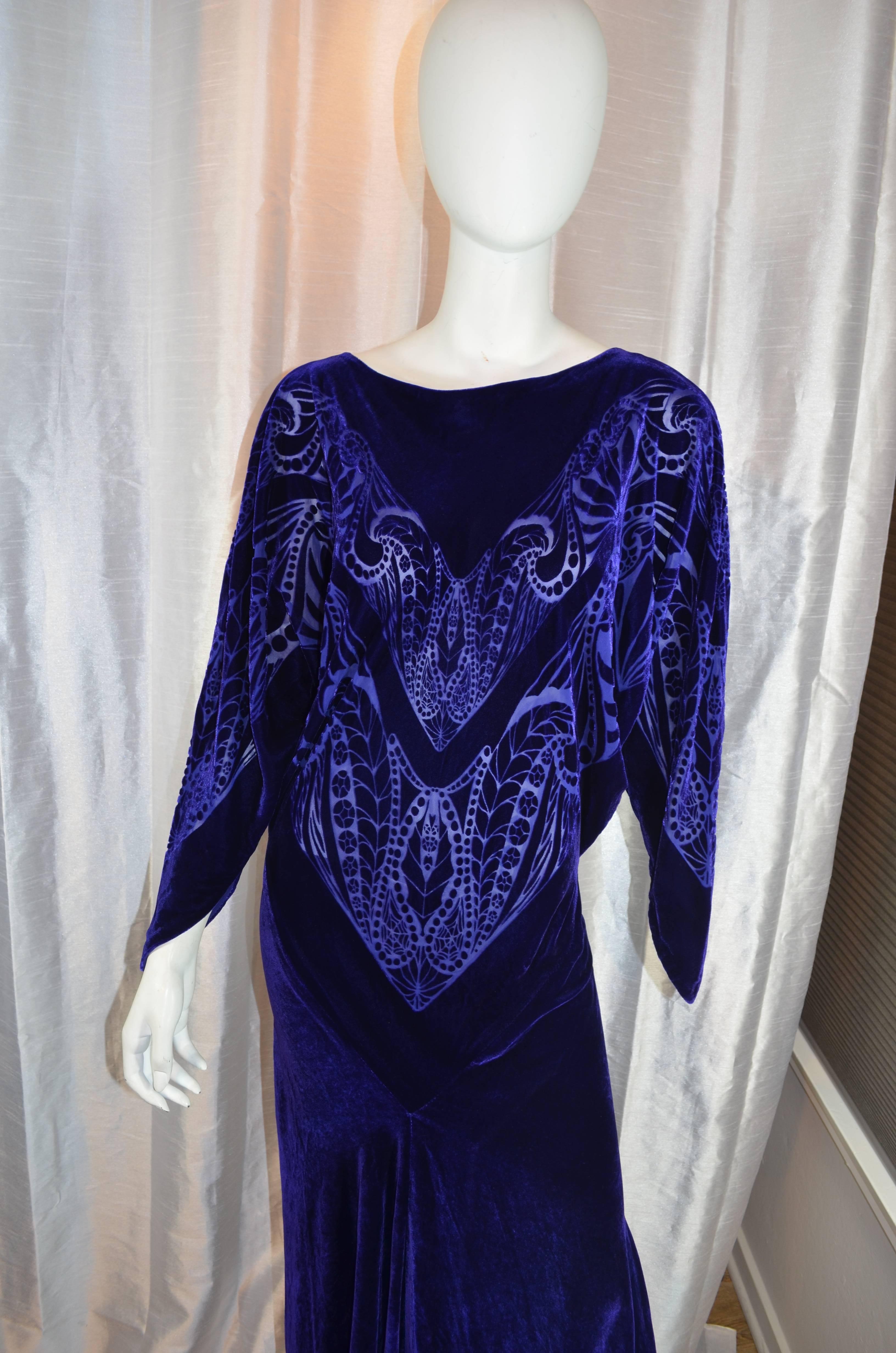 Charles and Patricia Lester Couture Gown In Excellent Condition For Sale In Carmel, CA