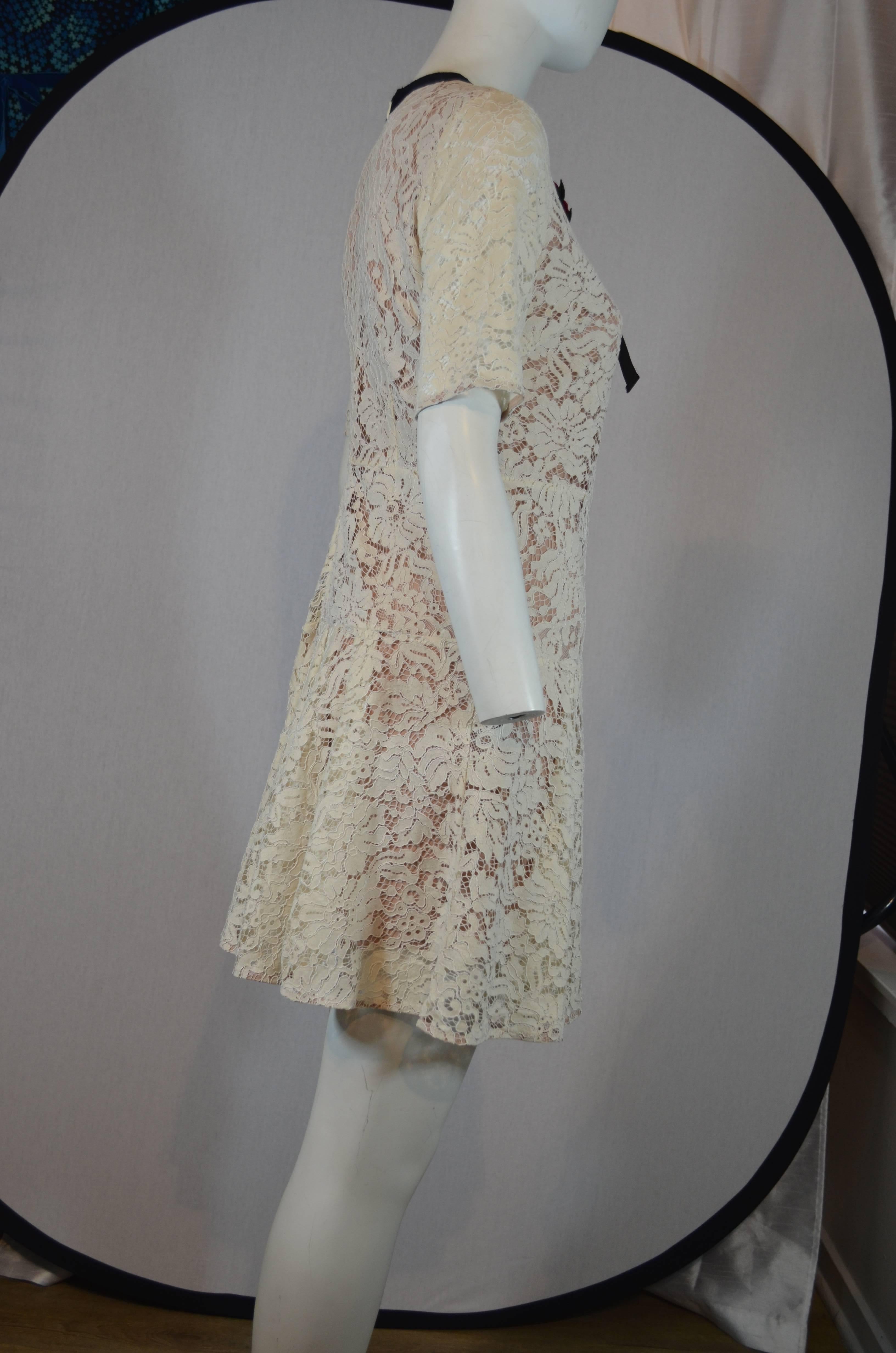 Gucci Summer Lace Dress In Excellent Condition In Carmel, CA